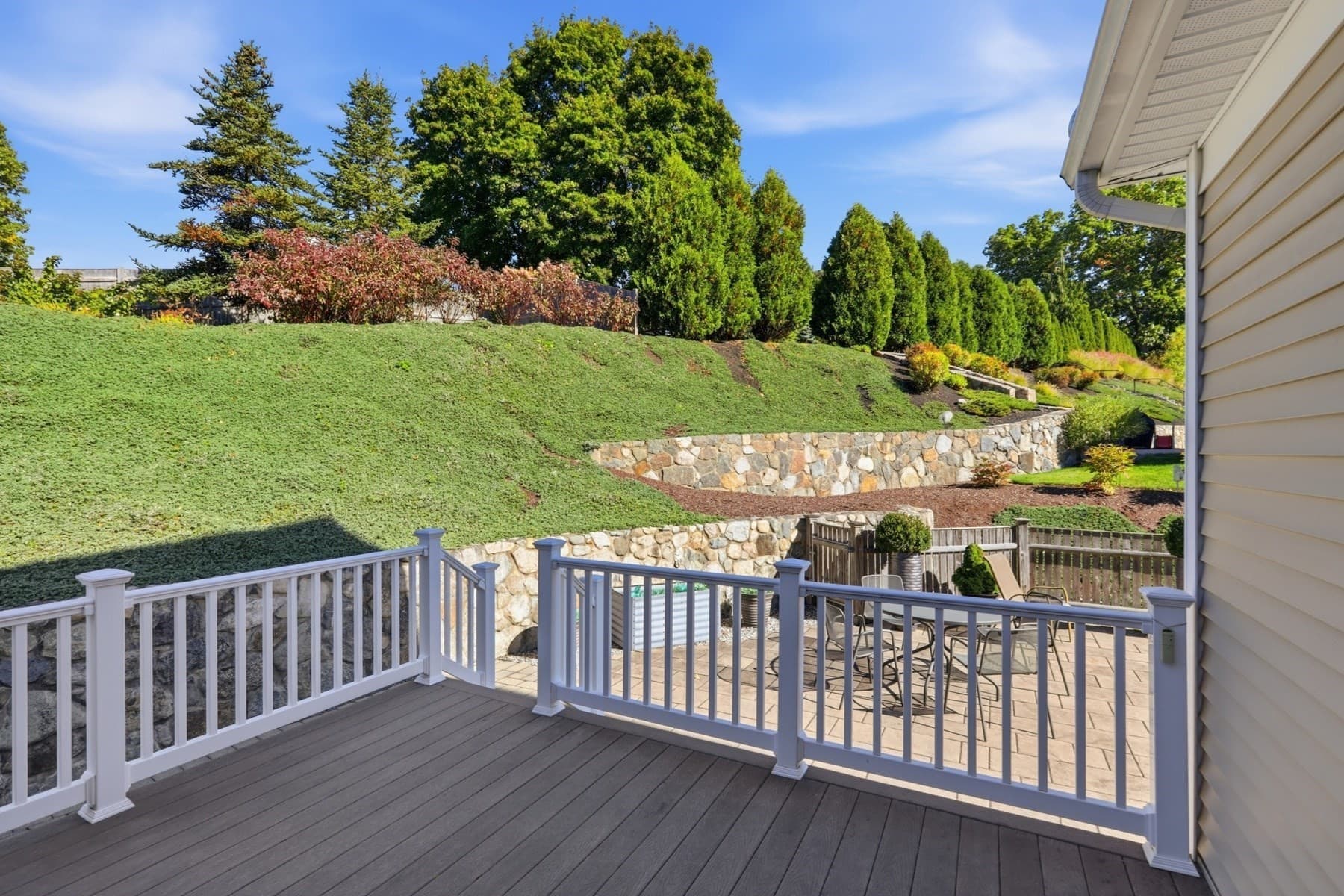 Single Family Residence at 40 Winship Dr, Stoneham MA 02180, photo 5 of 36