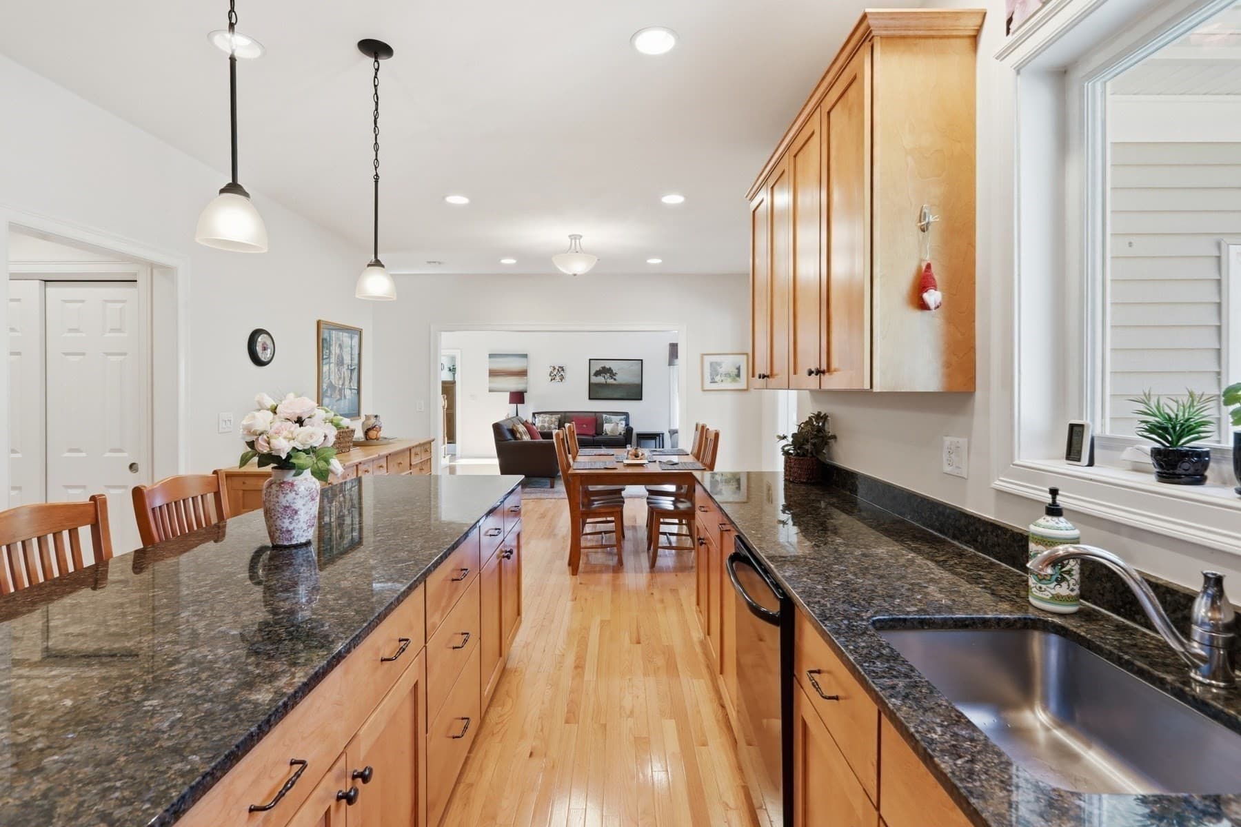 Single Family Residence at 40 Winship Dr, Stoneham MA 02180, photo 11 of 36