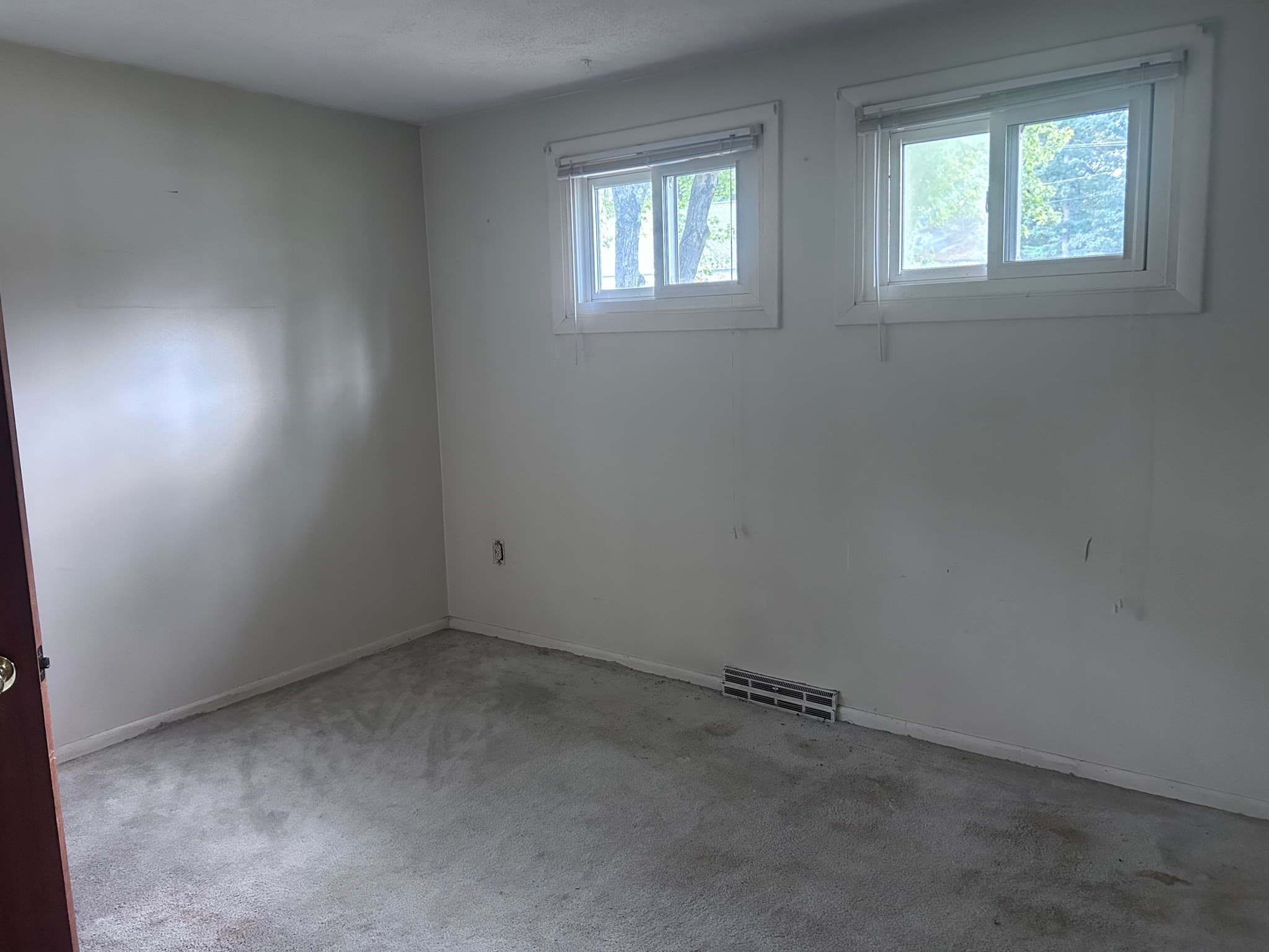 Single Family Residence at 13 Lee Cir, Hudson MA 01749, Hudson, photo 8 of 10