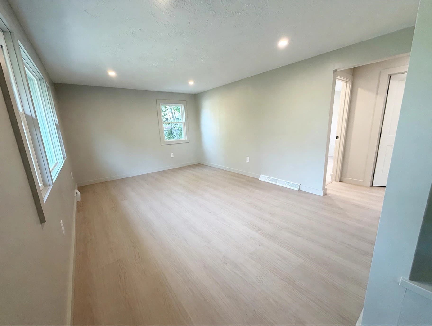 Single Family Residence at 71 Beech St, Palmer MA 01069, Palmer, photo 25 of 33
