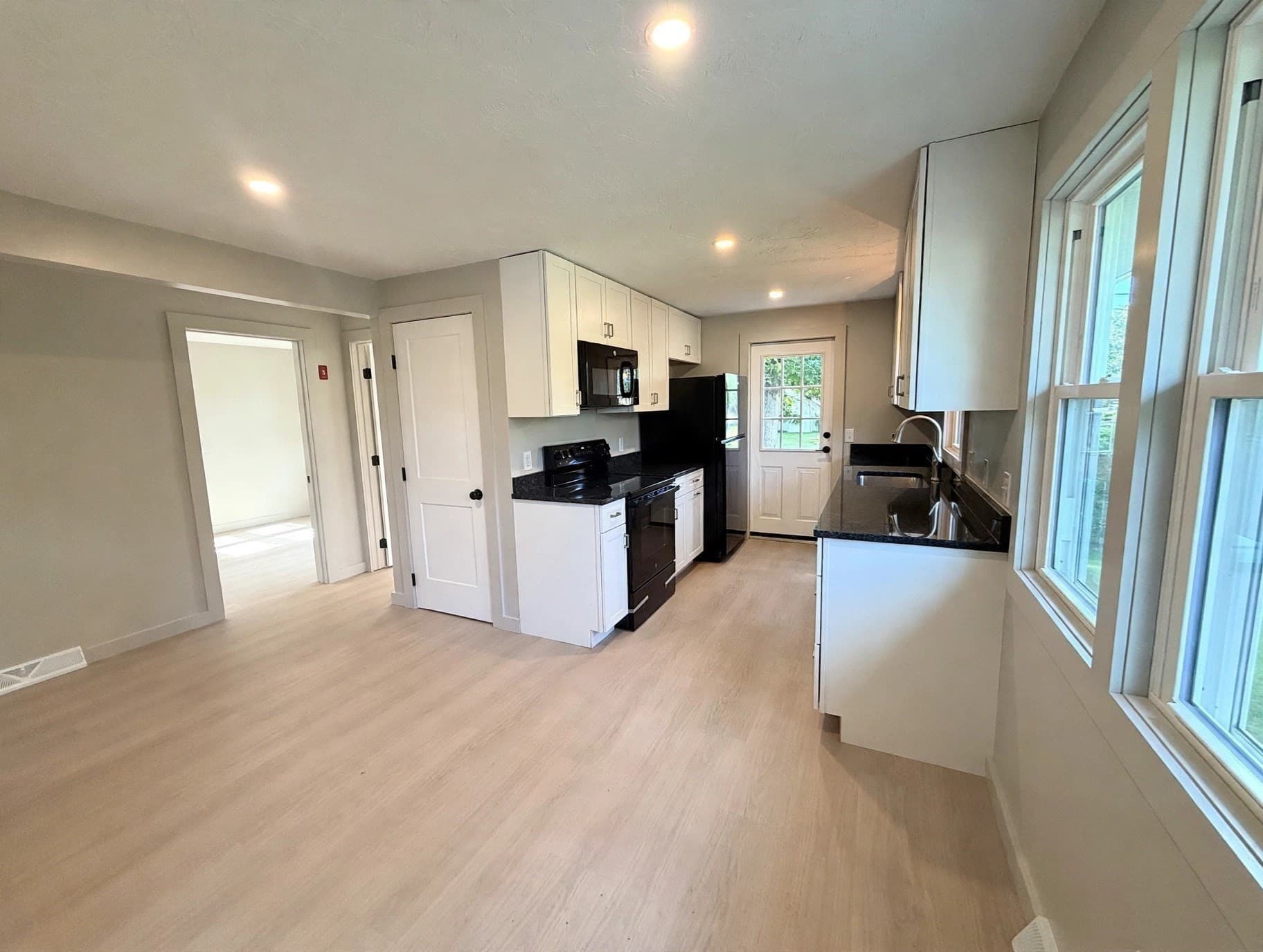 Single Family Residence at 71 Beech St, Palmer MA 01069, Palmer, photo 21 of 33