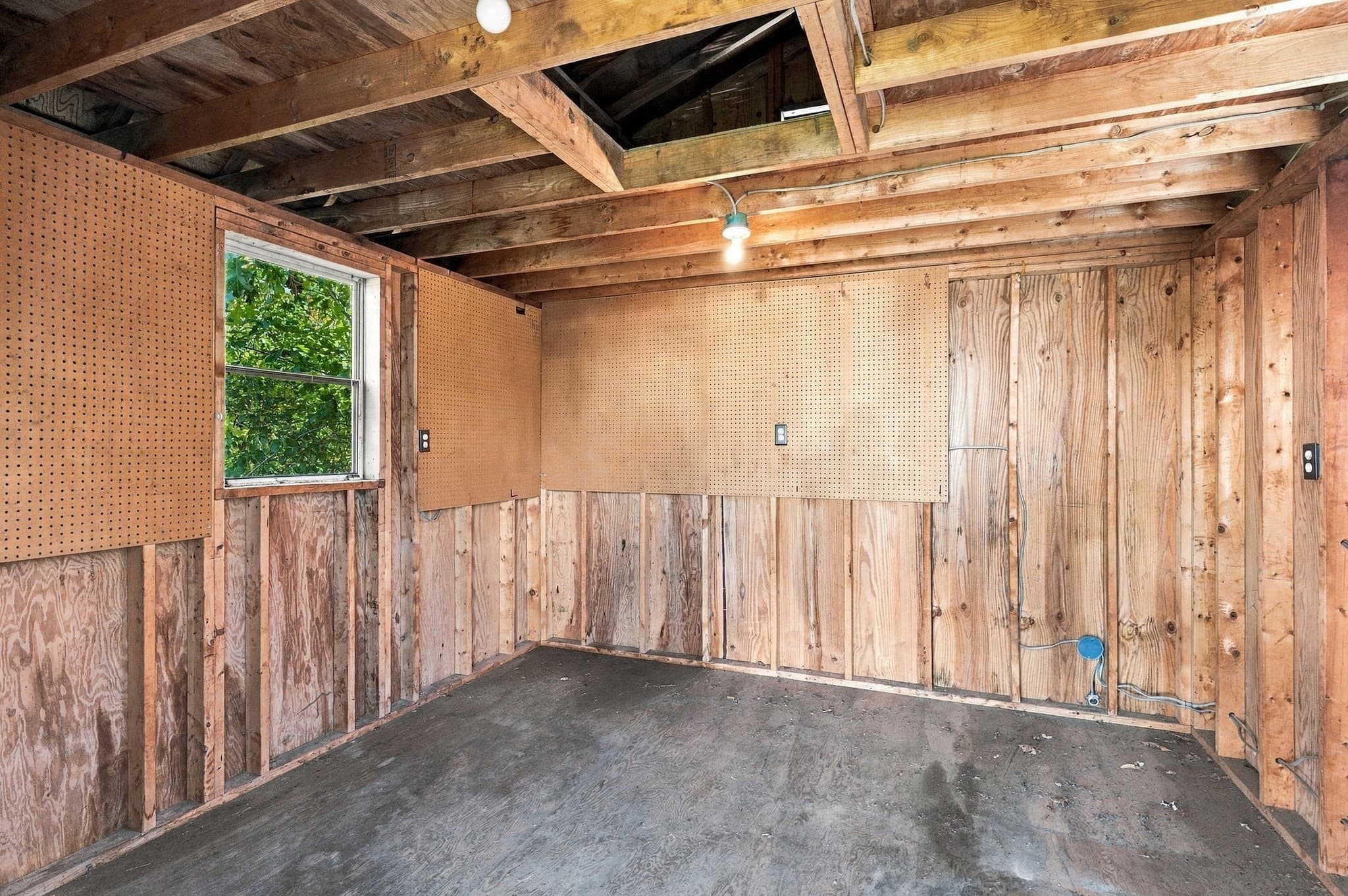 Single Family Residence at 149 Lake St, Webster MA 01570, photo 34 of 34