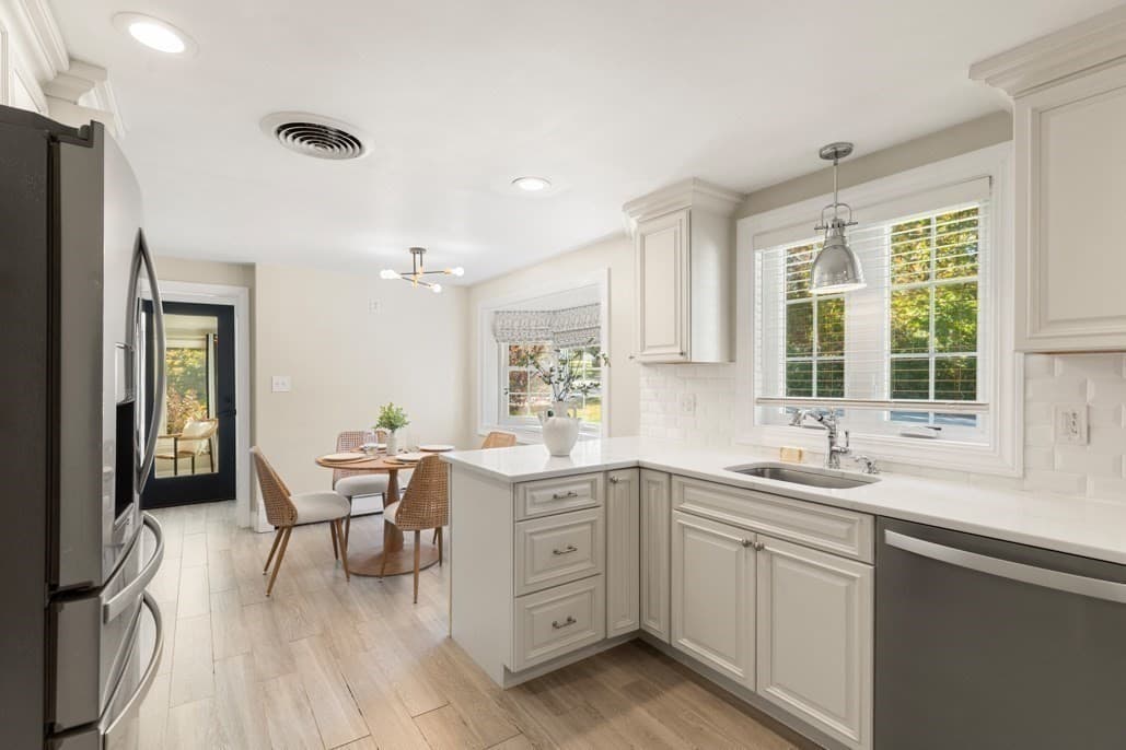 Single Family Residence at 19 Longbow Rd, Lynnfield MA 01940, Lynnfield, photo 16 of 38