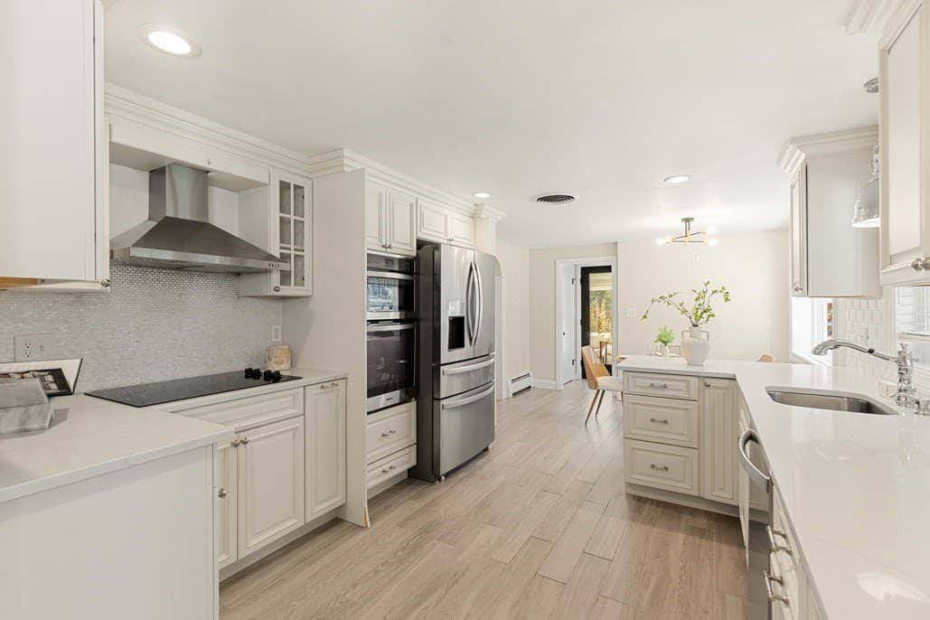 Single Family Residence at 19 Longbow Rd, Lynnfield MA 01940, Lynnfield, photo 14 of 38