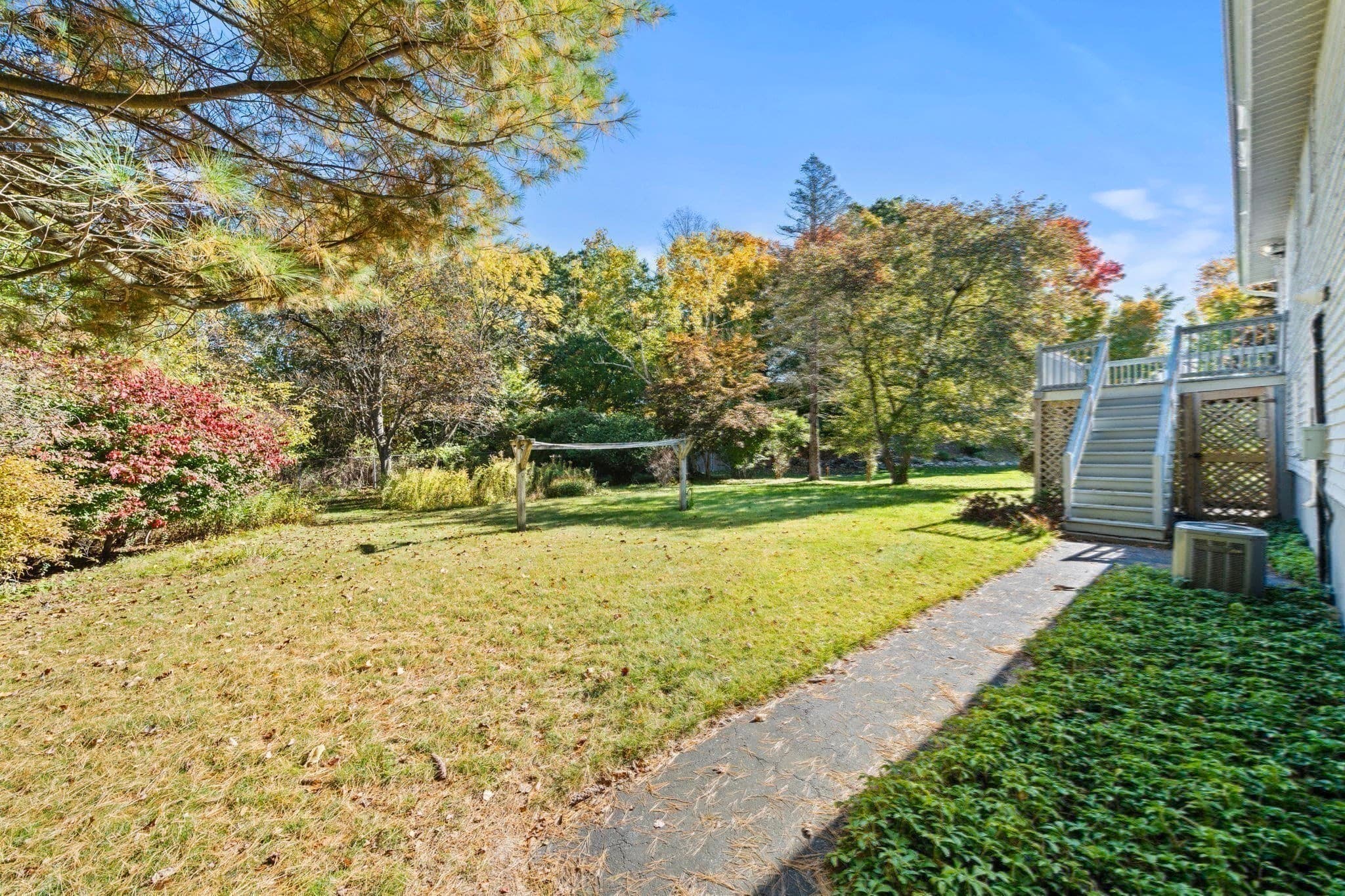 Single Family Residence at 5 Bamberg Drive, Woburn MA 01801, photo 30 of 37