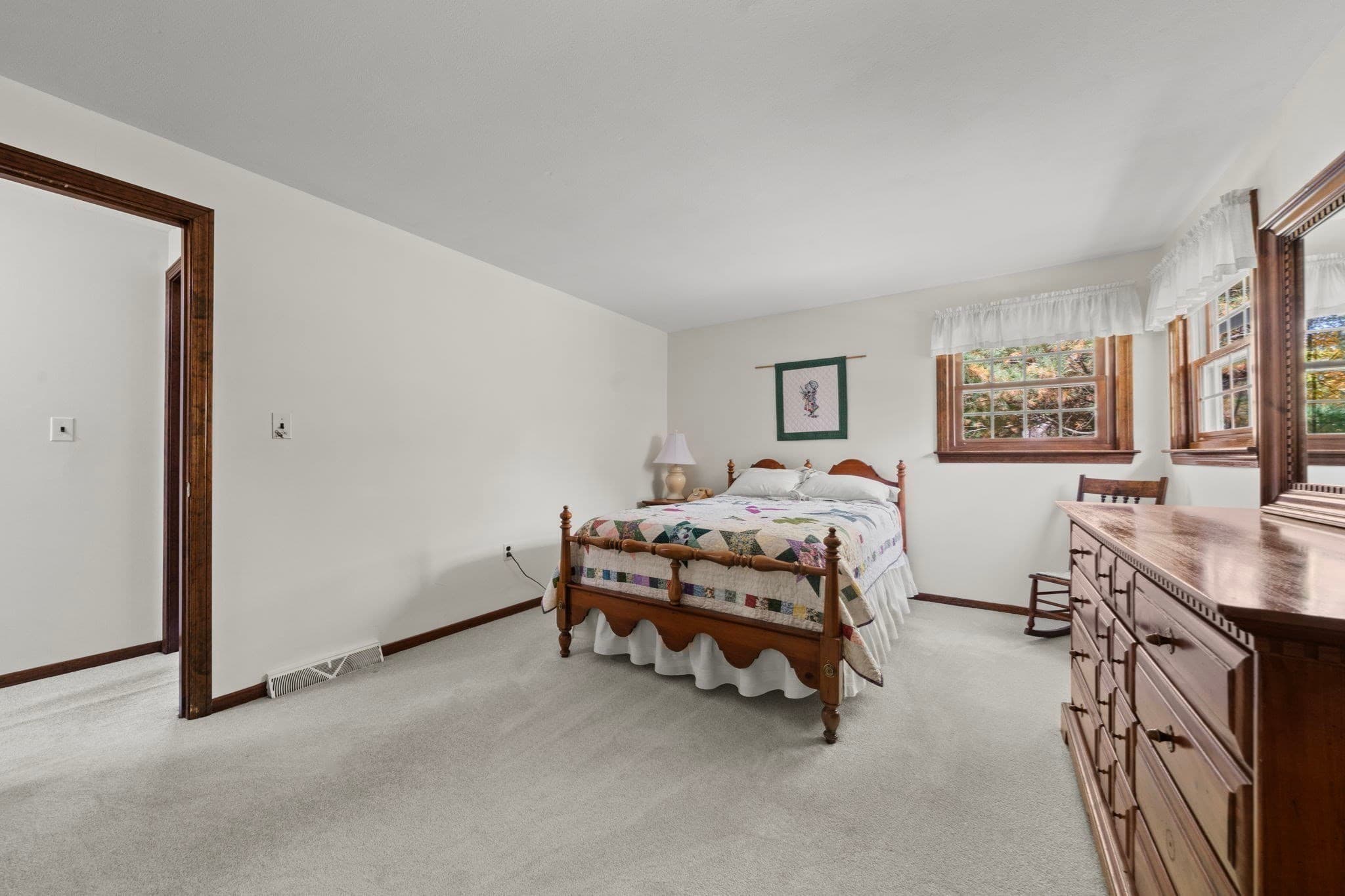 Single Family Residence at 5 Bamberg Drive, Woburn MA 01801, photo 18 of 37