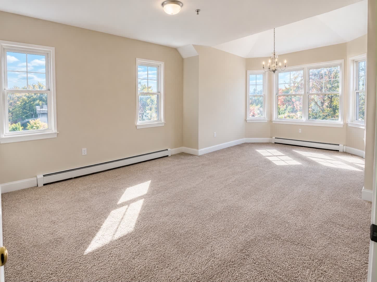Condominium at 39 Boys & Girls Club Way, Worcester MA 01610, photo 4 of 23