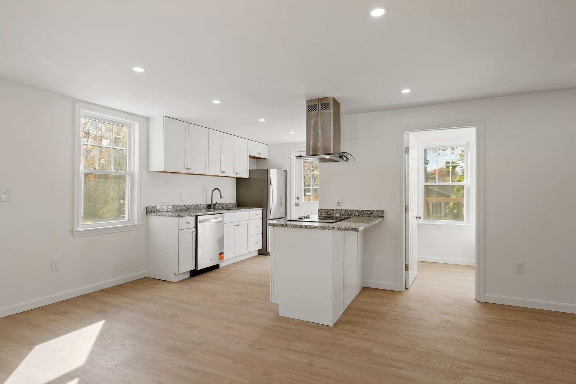 Single Family Residence at 468 Parker Street, Gardner MA 01440, photo 6 of 34