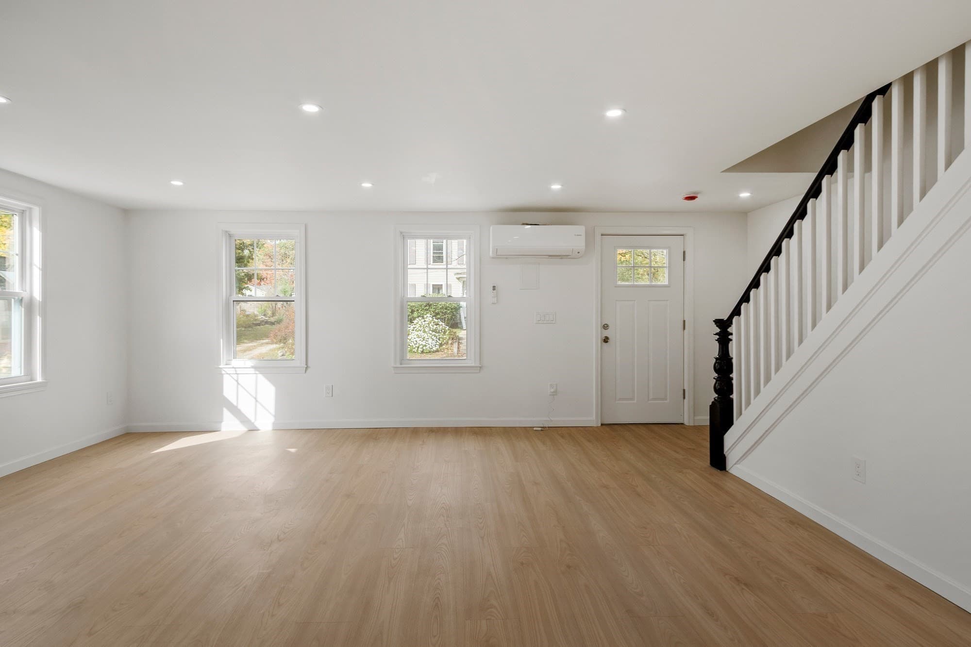 Single Family Residence at 468 Parker Street, Gardner MA 01440, photo 13 of 34