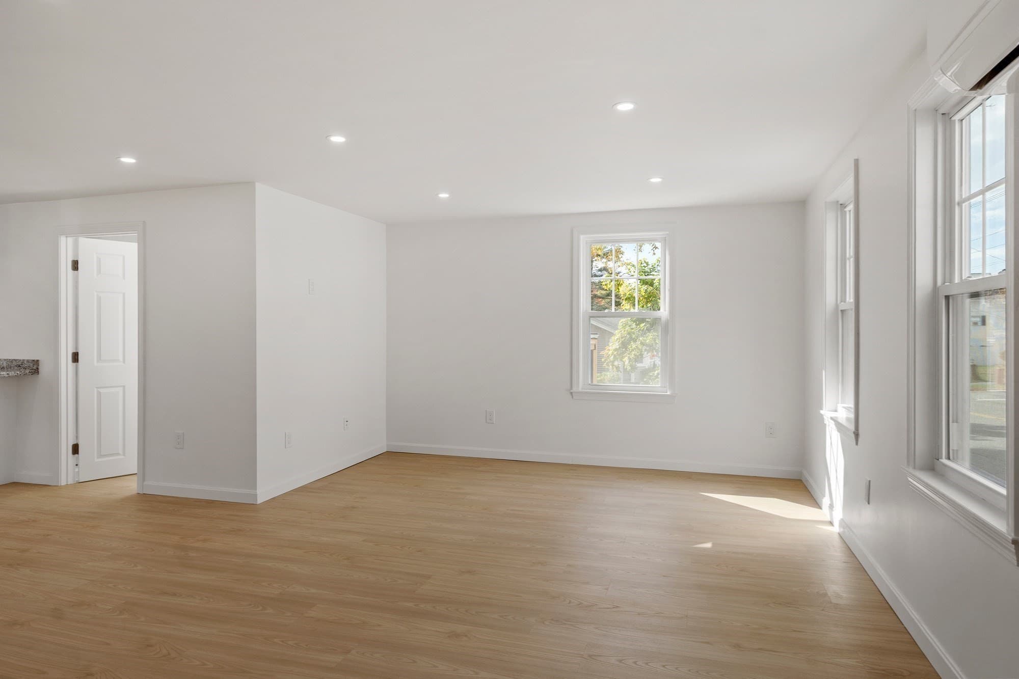 Single Family Residence at 468 Parker Street, Gardner MA 01440, photo 12 of 34