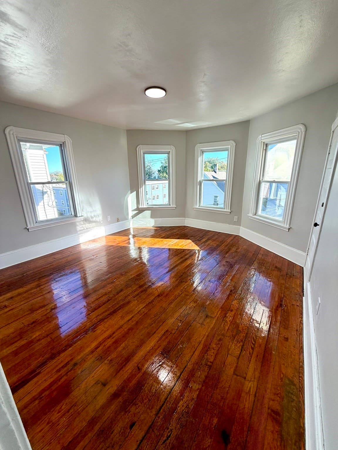 3 Family at 25 Adams St, New Bedford MA 02746, New Bedford, photo 3 of 15