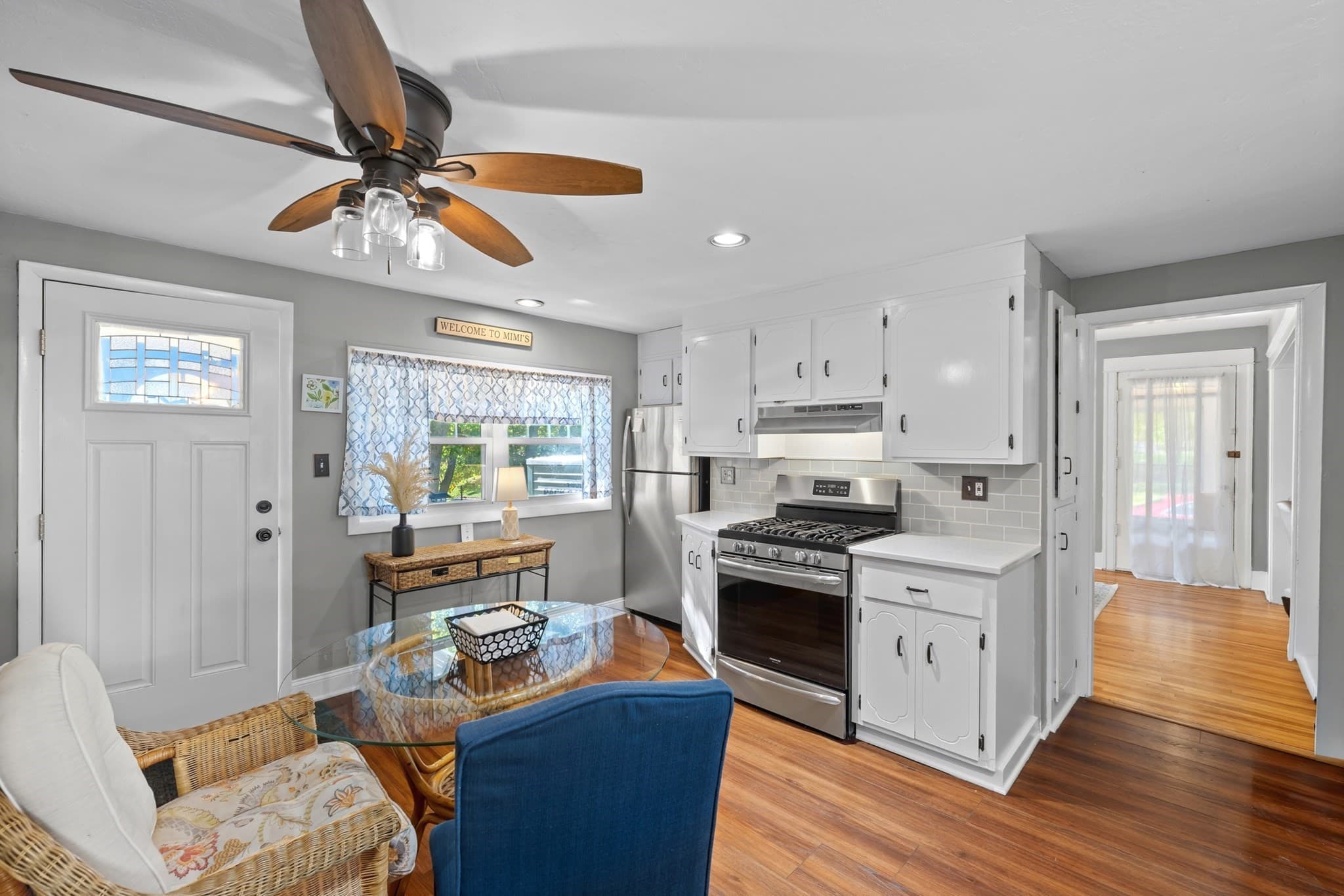 Single Family Residence at 48 Beverly Rd, Worcester MA 01605, photo 13 of 38