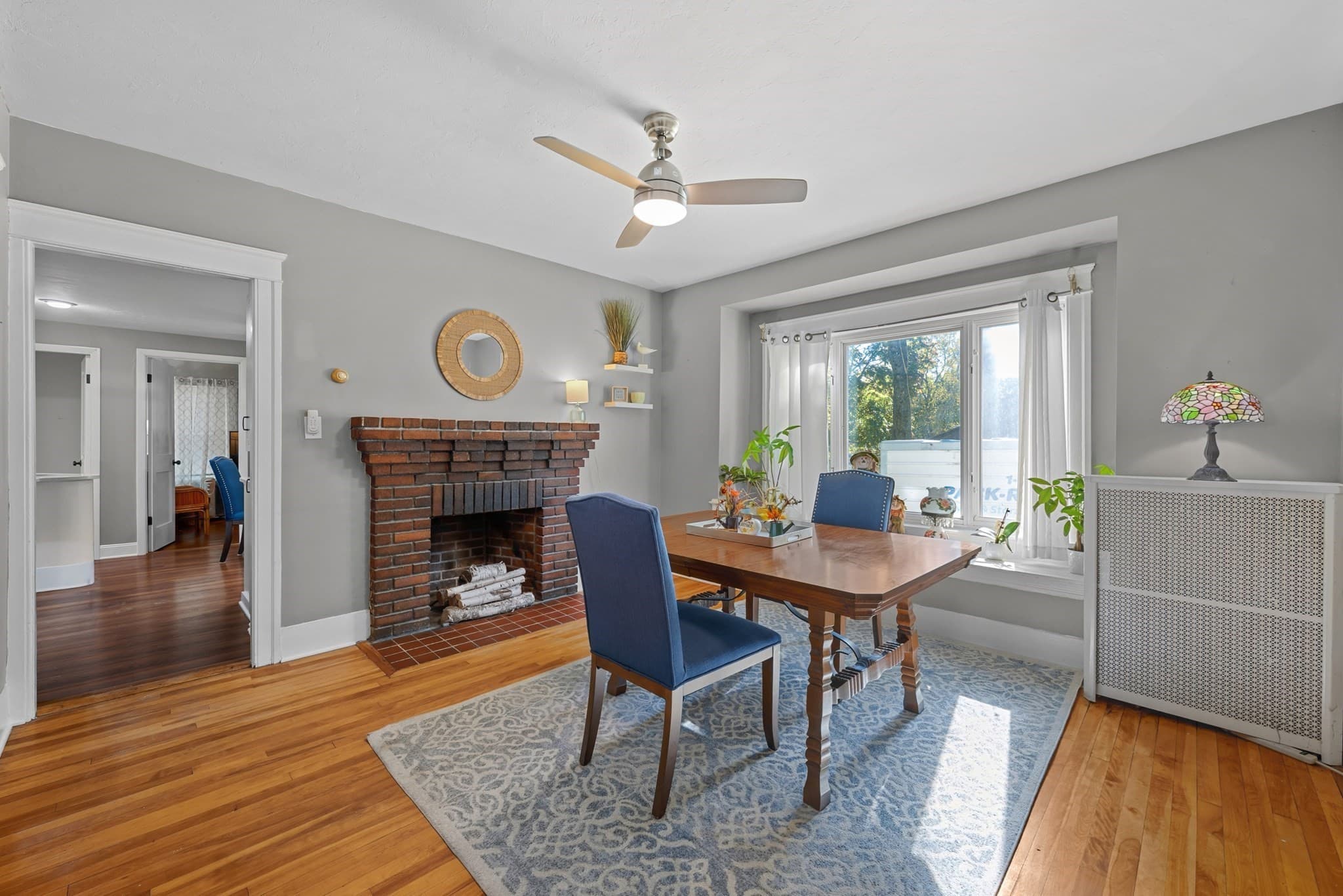 Single Family Residence at 48 Beverly Rd, Worcester MA 01605, photo 8 of 38