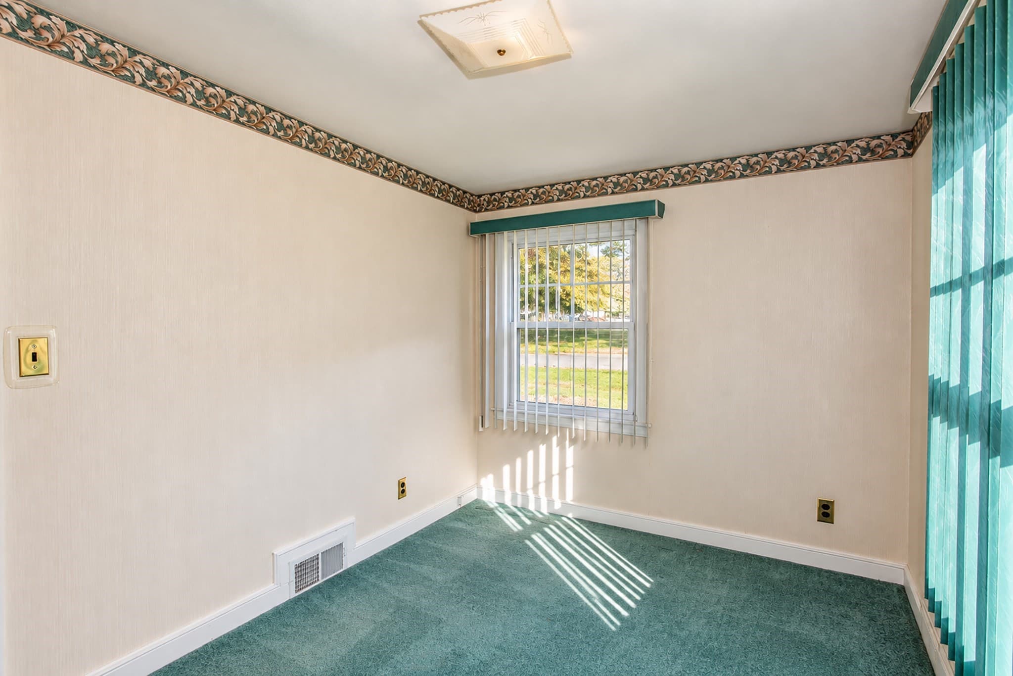 Single Family Residence at 65 Ridgeway Dr, Agawam MA 01030, photo 17 of 35