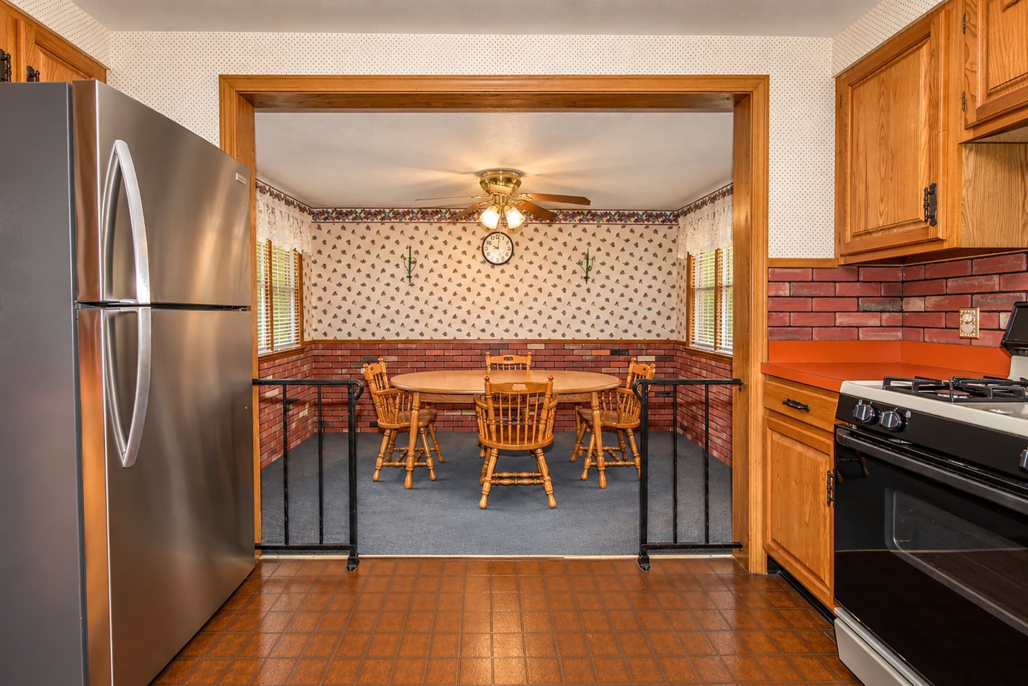 Single Family Residence at 65 Ridgeway Dr, Agawam MA 01030, photo 11 of 35