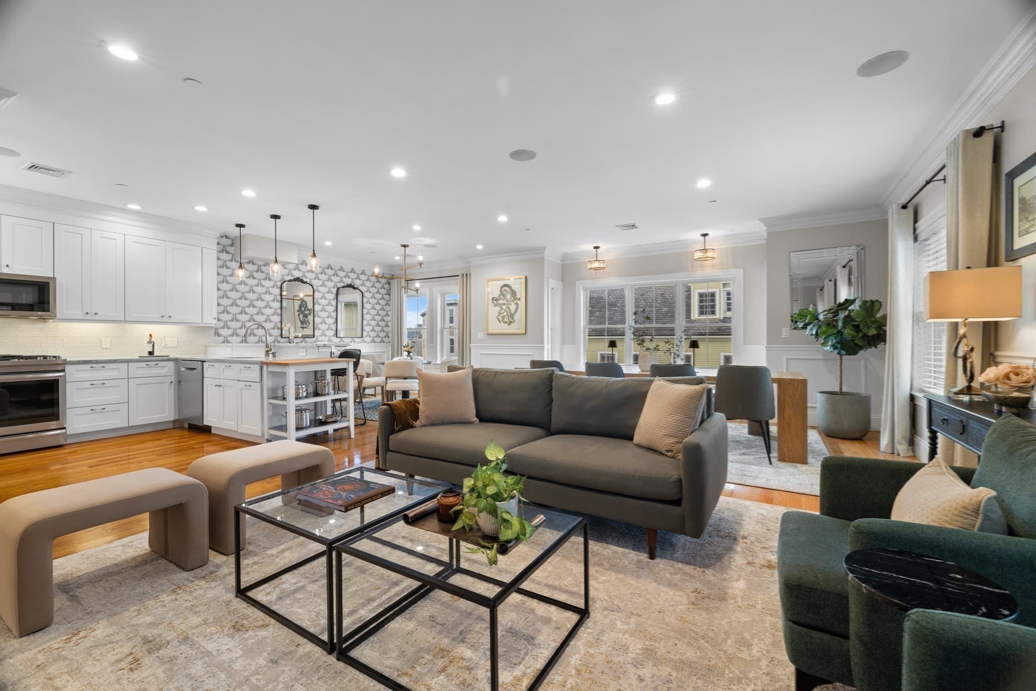 Condominium at 2 G # 3, Boston MA 02127, Boston, photo 5 of 39