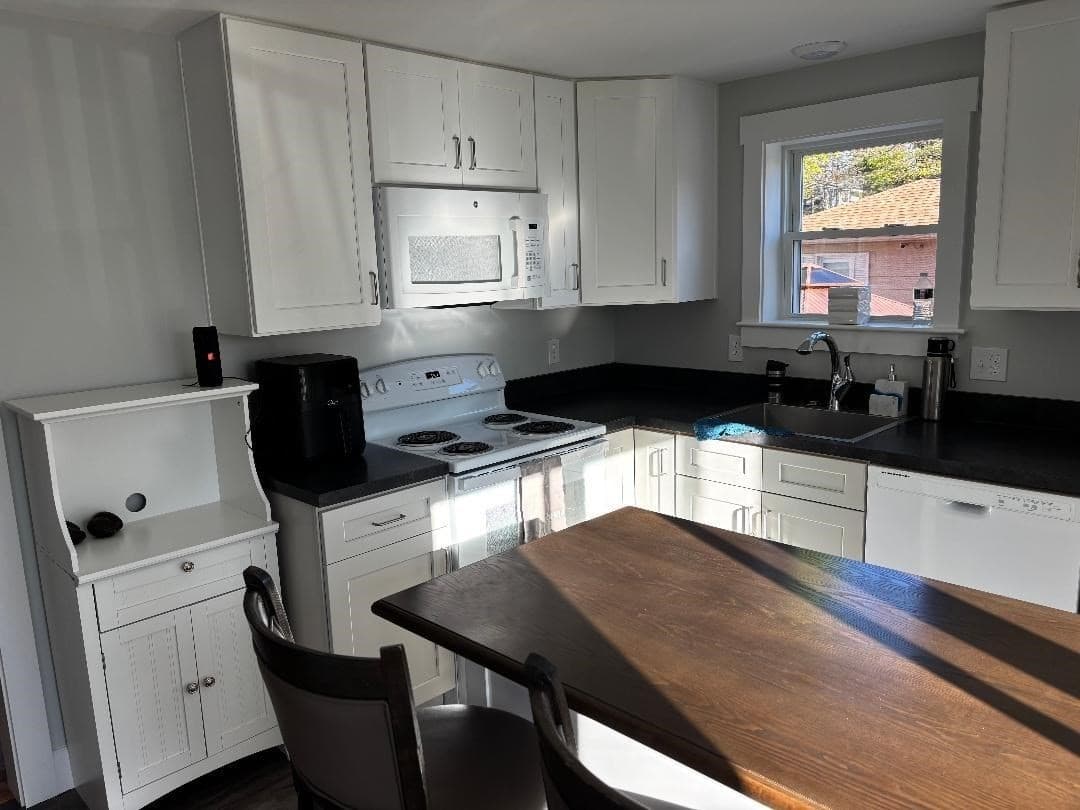 Single Family Residence at 1012 Main St, Leominster MA 01453, photo 4 of 12