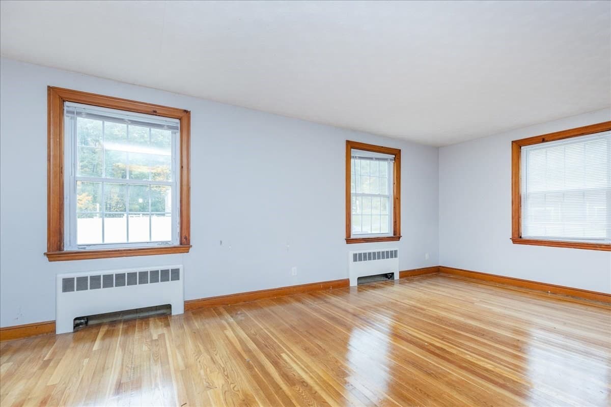 Single Family Residence at 20 Wright St, North Reading MA 01864, photo 7 of 28