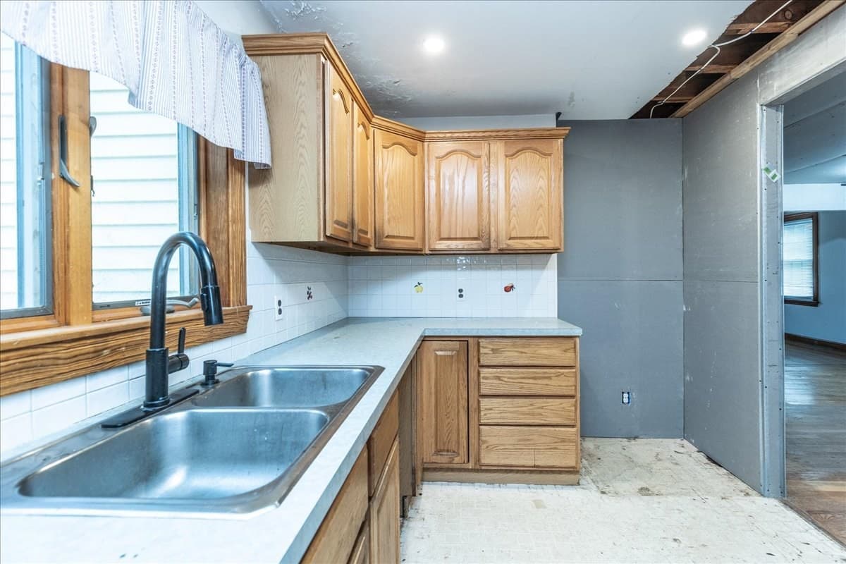 Single Family Residence at 20 Wright St, North Reading MA 01864, photo 14 of 28