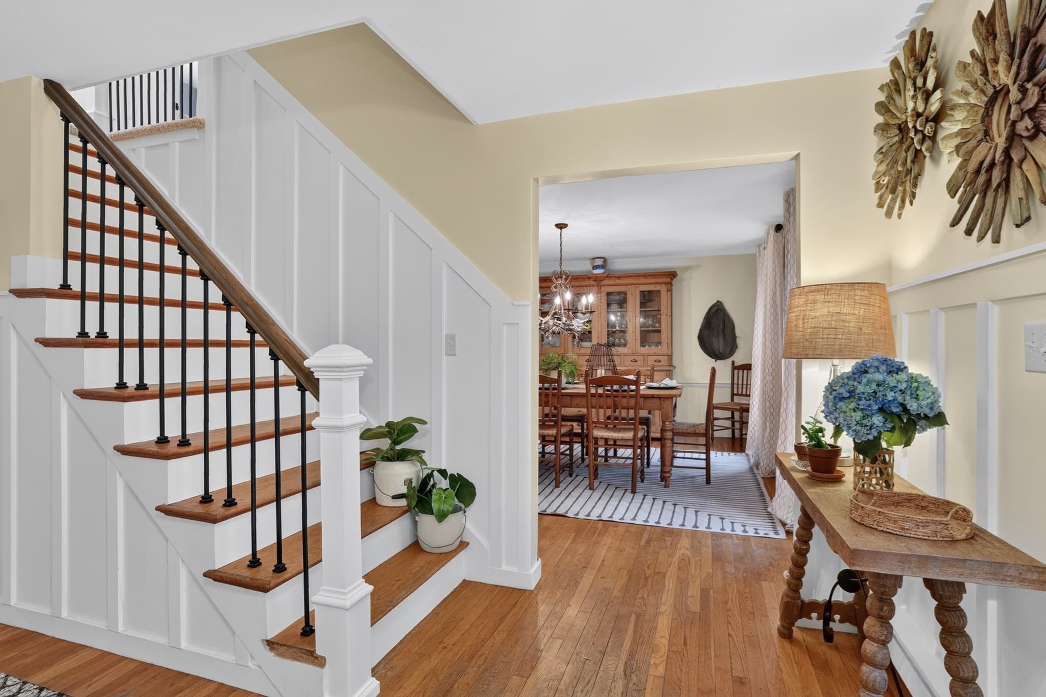 Single Family Residence at 122 Prides Crossing Rd, Sudbury MA 01776, photo 4 of 41