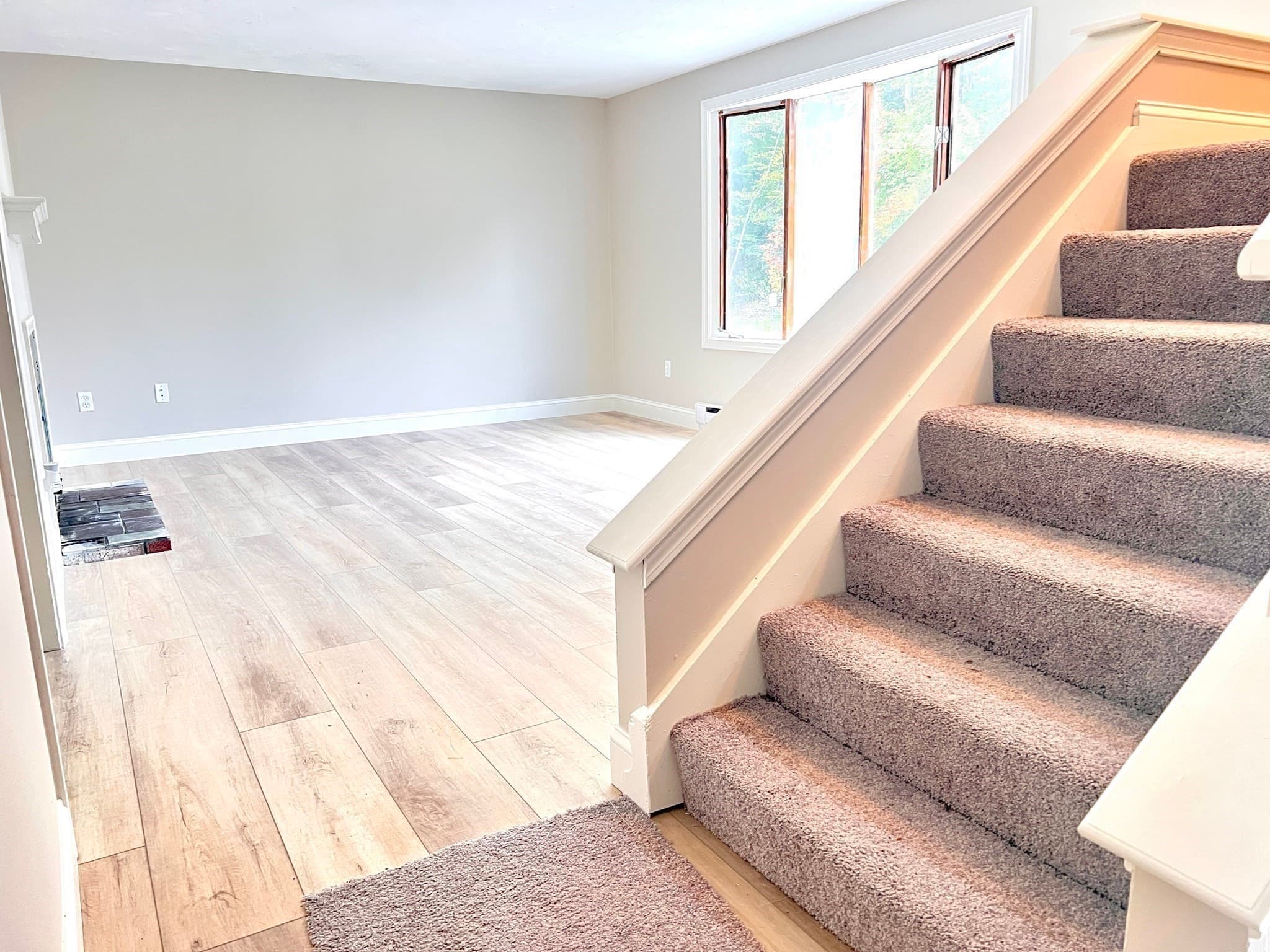 Condominium at 1 Village Grn # 1, Millbury MA 01527, photo 2 of 24