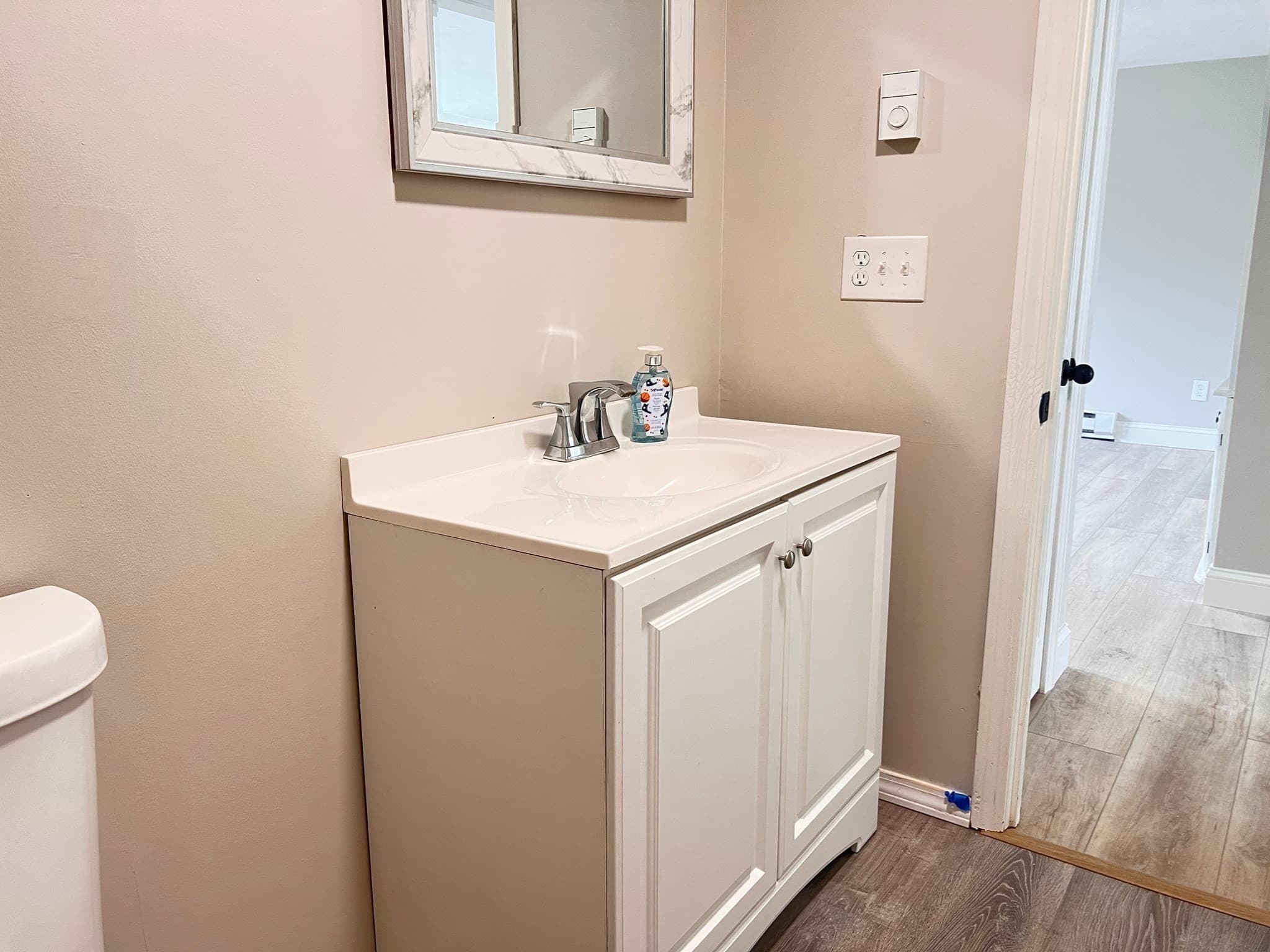 Condominium at 1 Village Grn # 1, Millbury MA 01527, photo 6 of 24