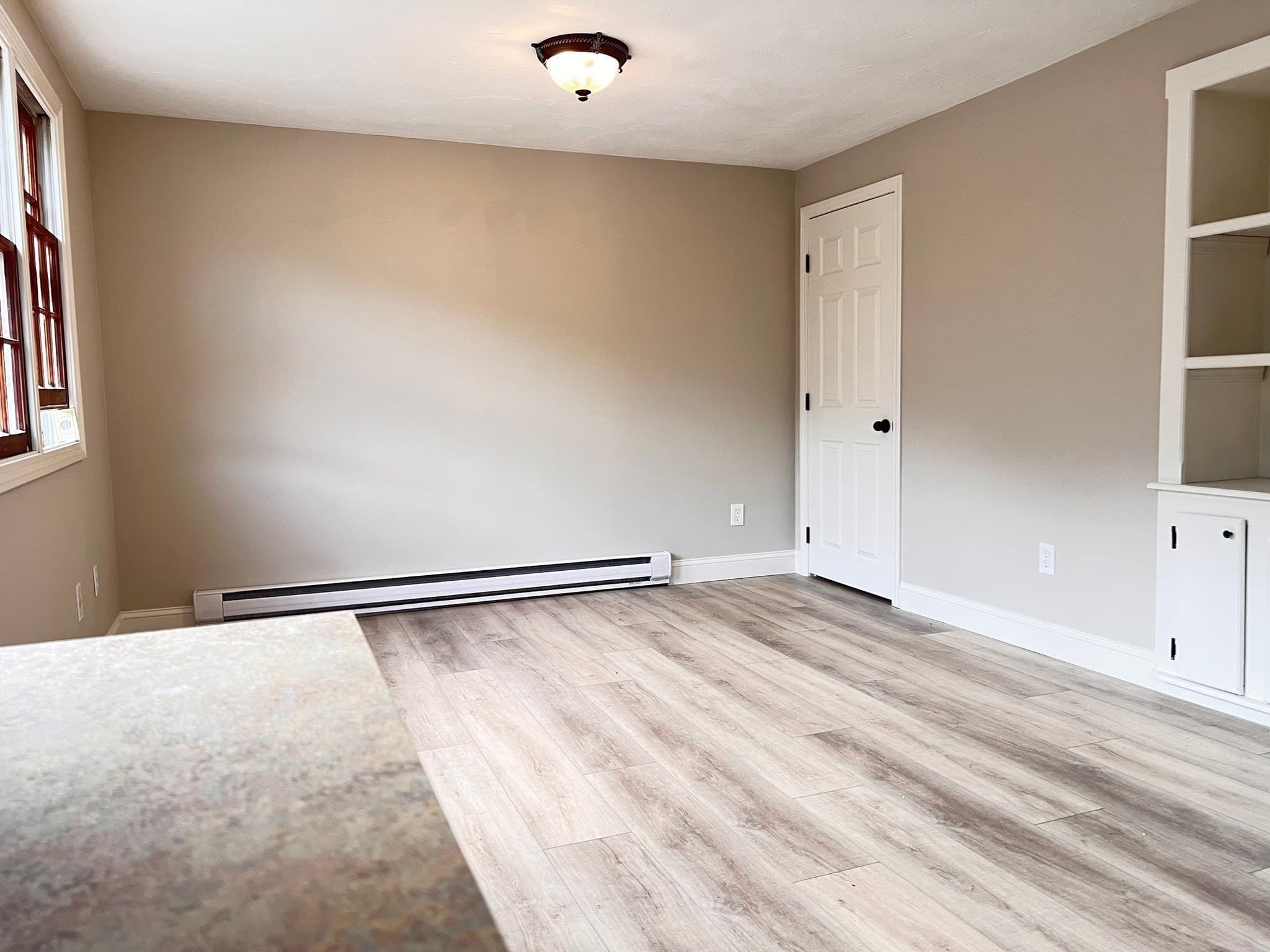 Condominium at 1 Village Grn # 1, Millbury MA 01527, photo 7 of 24