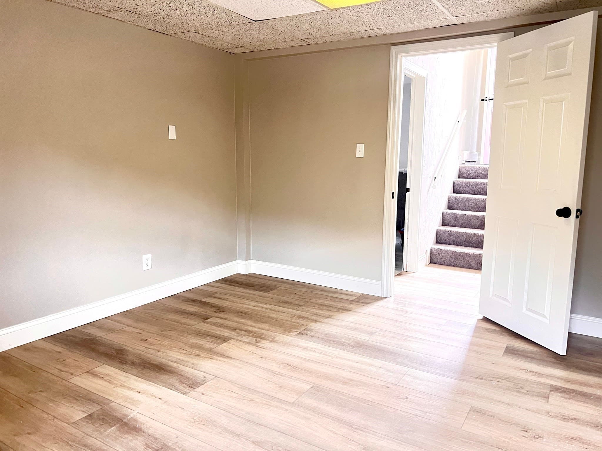 Condominium at 1 Village Grn # 1, Millbury MA 01527, photo 20 of 24