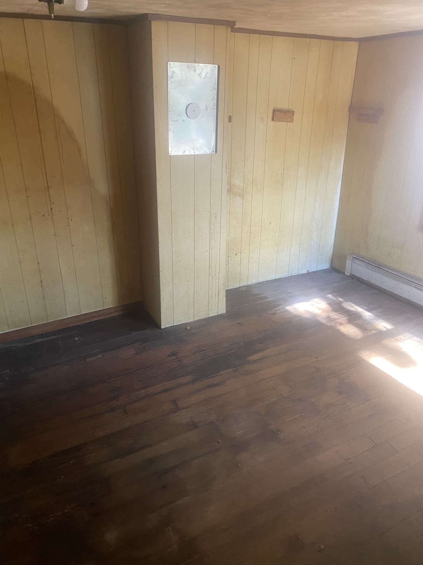 Single Family Residence at 31 Water St., Quincy MA 02382, Quincy, photo 9 of 11
