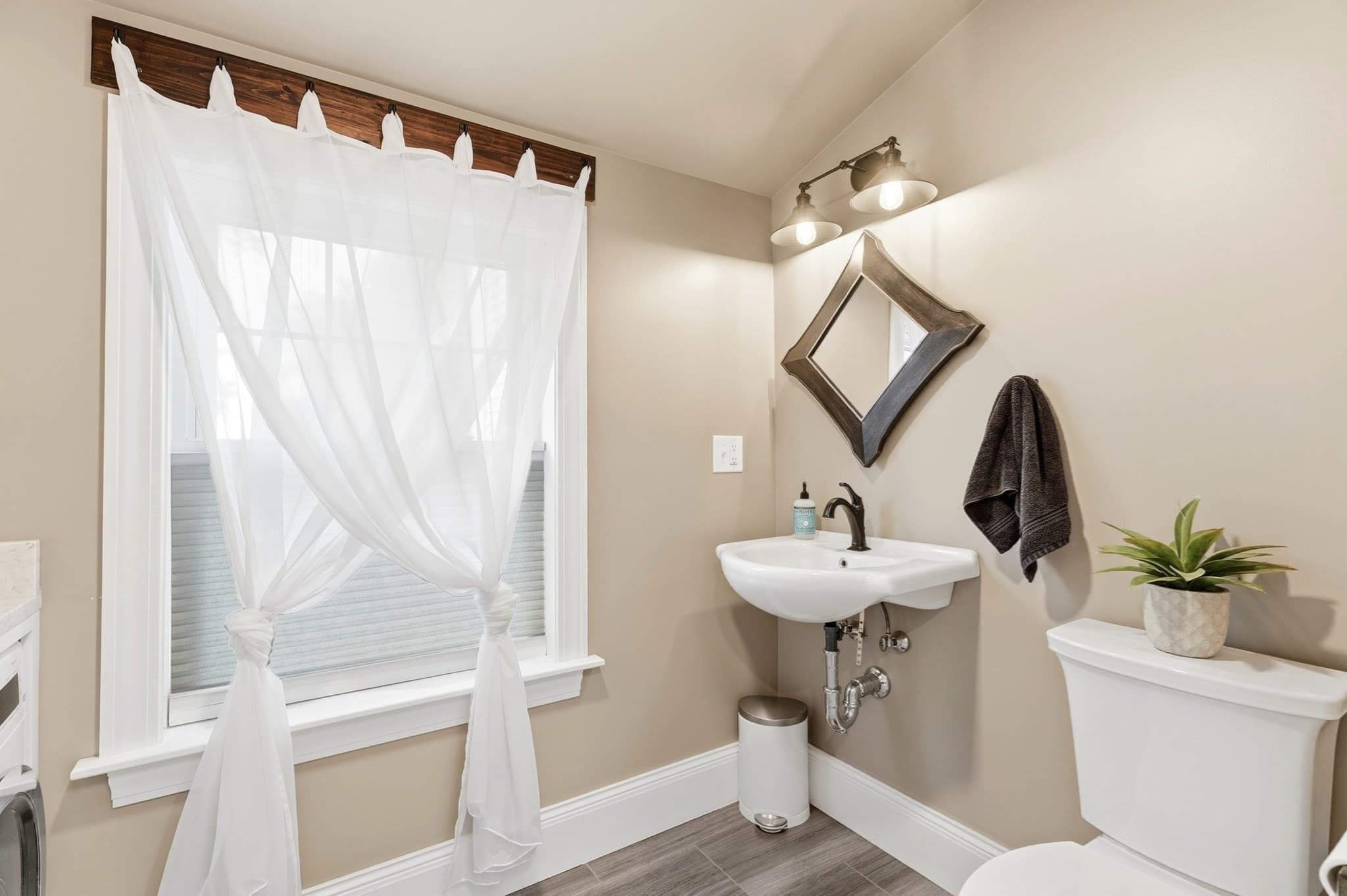 Single Family Residence at 179 Cedar Street, Haverhill MA 01830, photo 18 of 29
