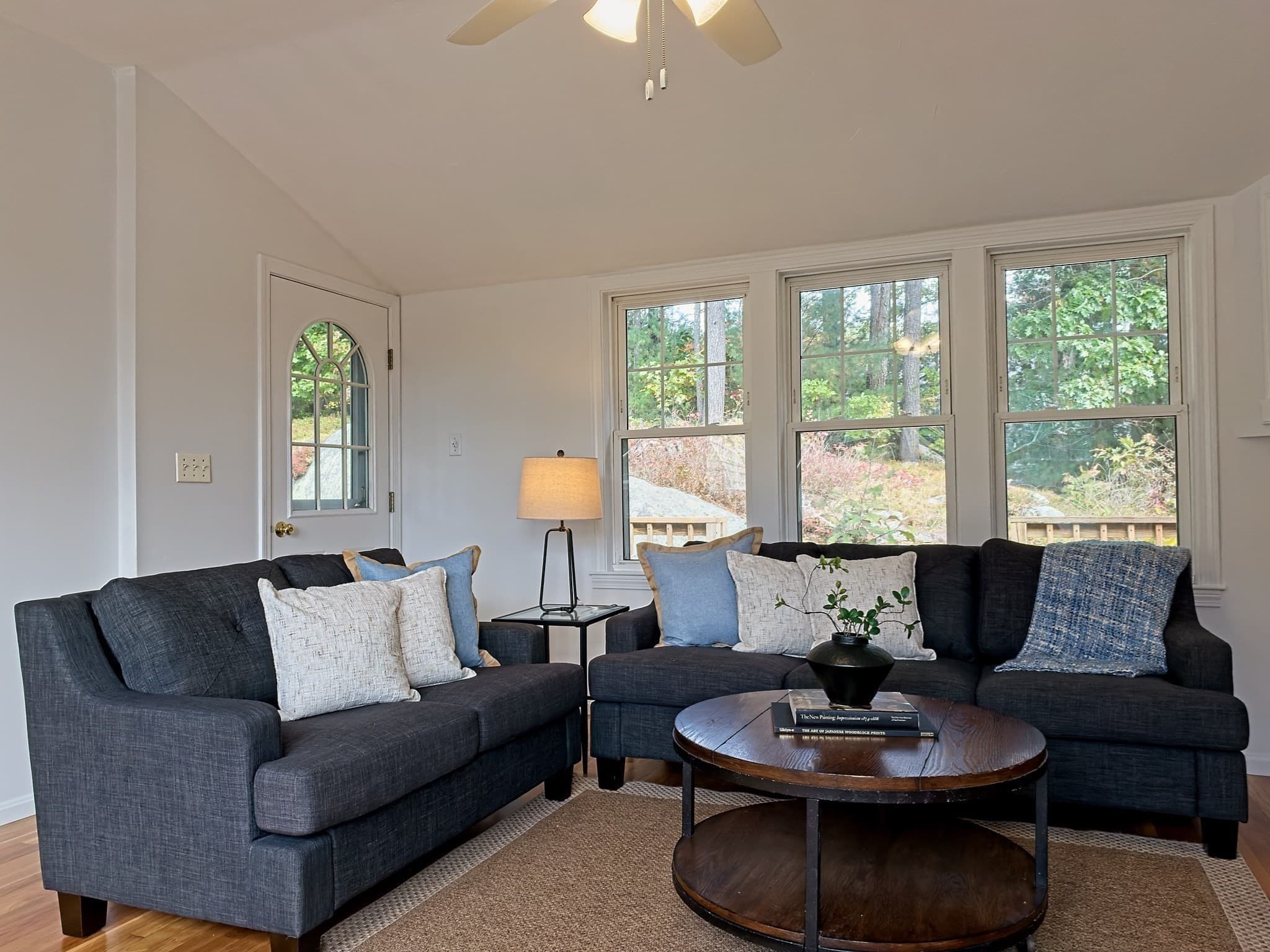 Single Family Residence at 10 Pelham St, Billerica MA 01821, Billerica, photo 10 of 21