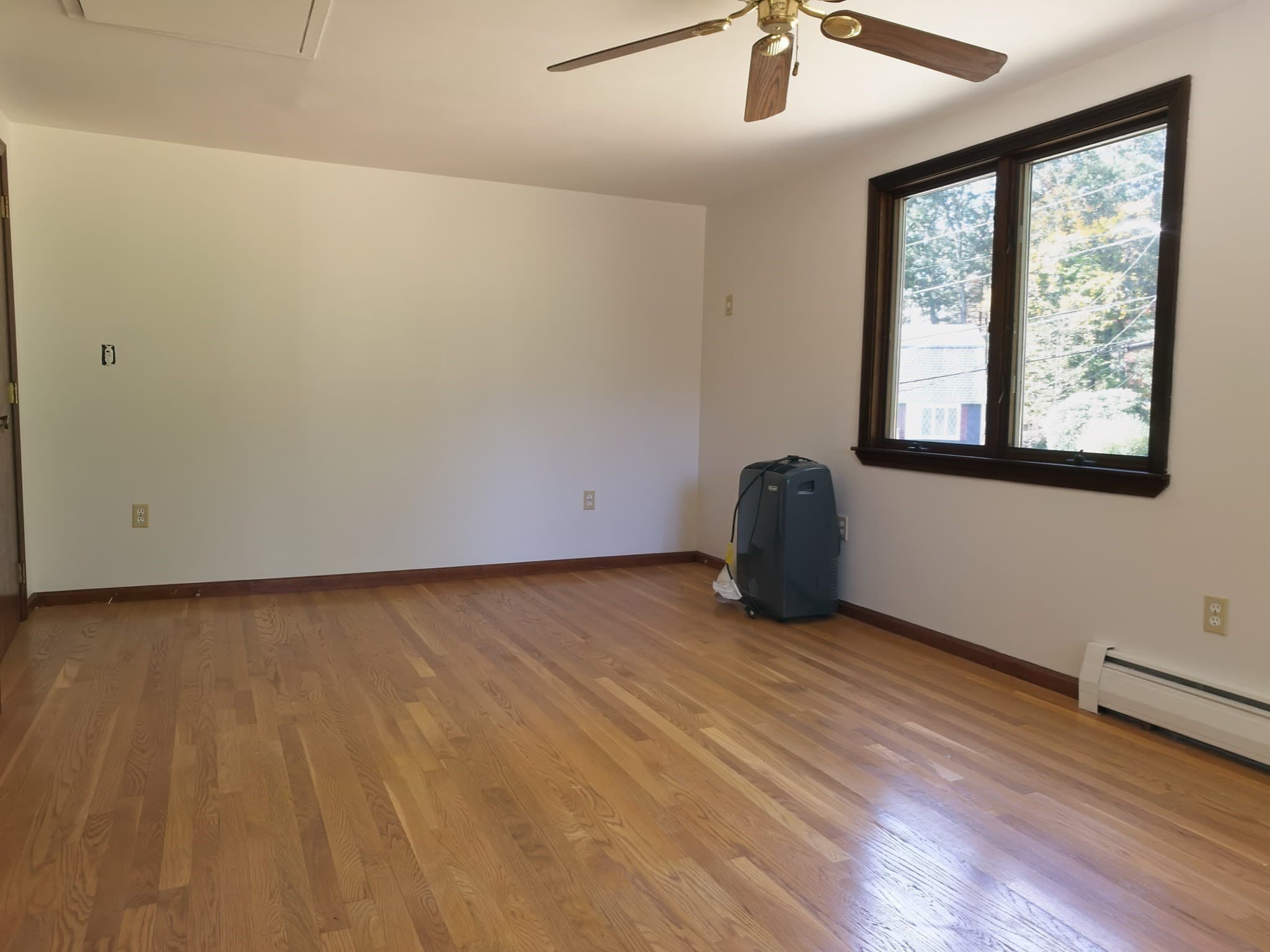 Single Family Residence at 10 Pelham St, Billerica MA 01821, Billerica, photo 14 of 21