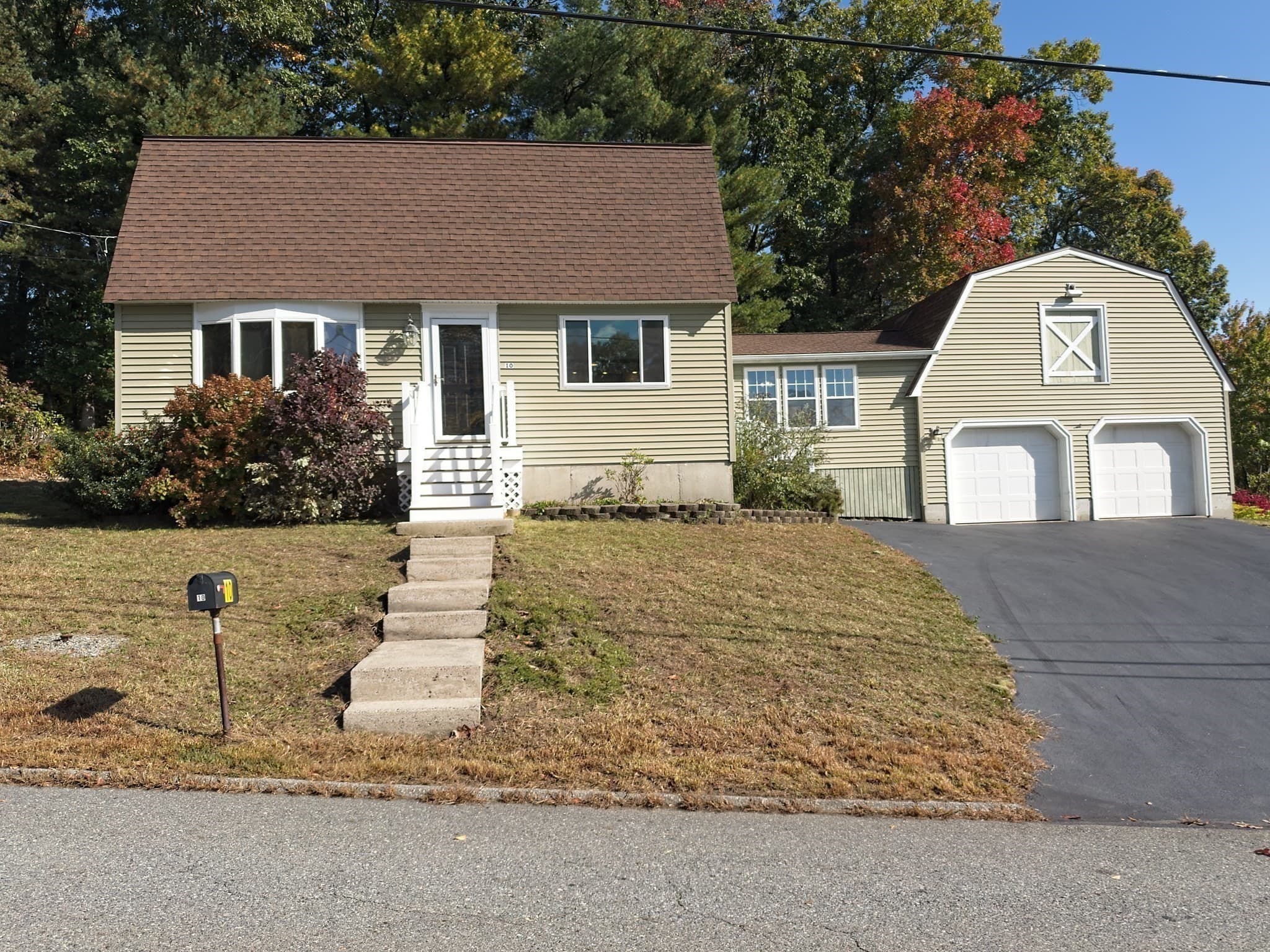Single Family Residence at 10 Pelham St, Billerica MA 01821, Billerica, photo 18 of 21
