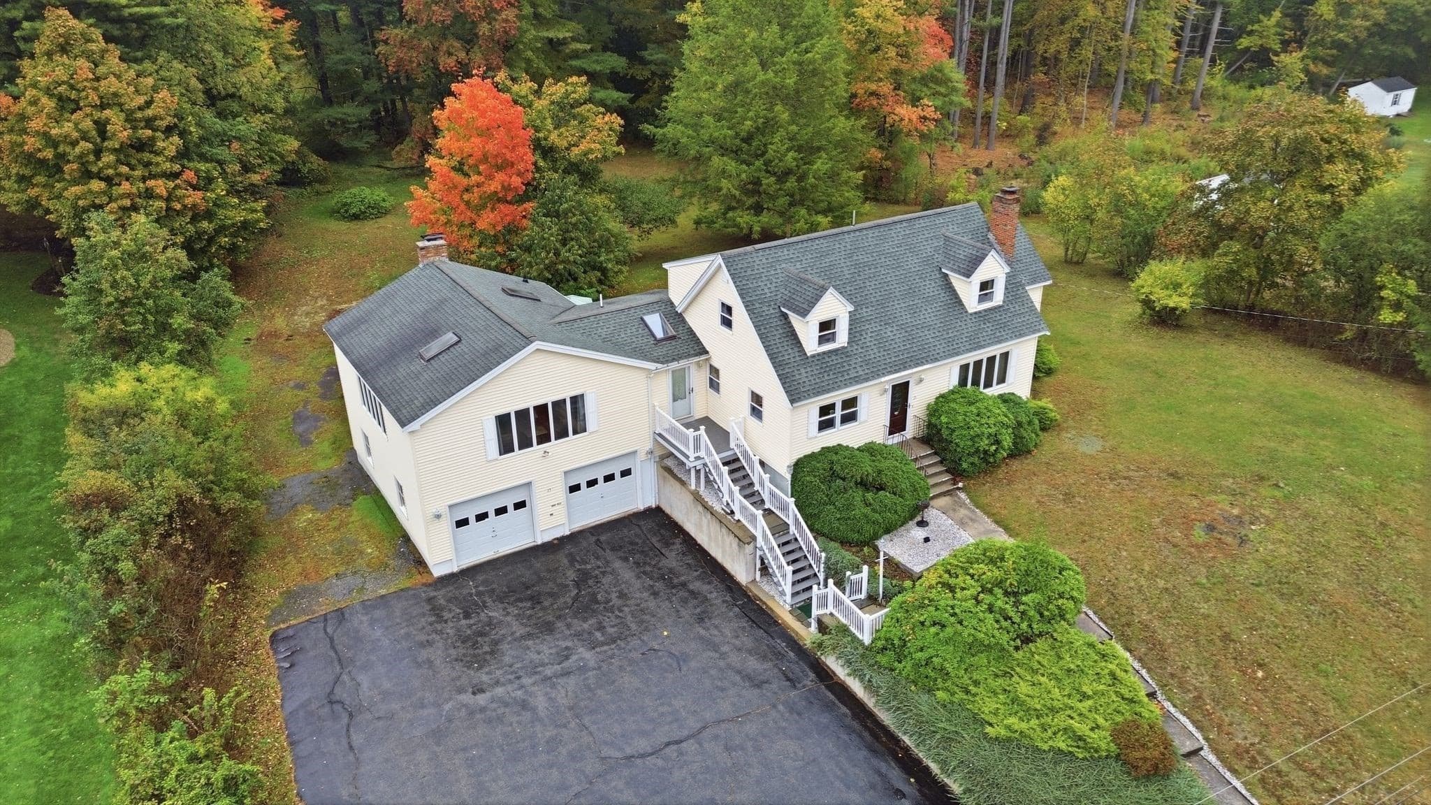 15 Regis Rd, Tewksbury MA 01876