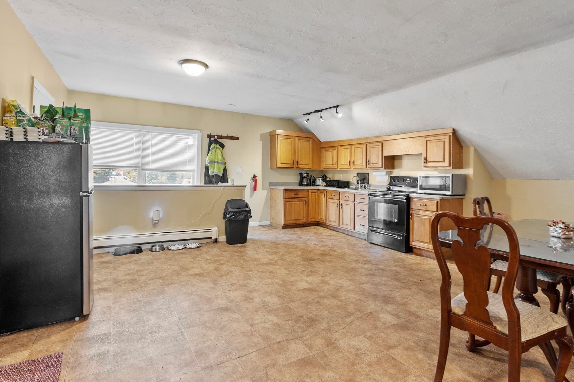 5-9 Family at 206-210 Central St, Winchendon MA 01475, Winchendon, photo 25 of 42