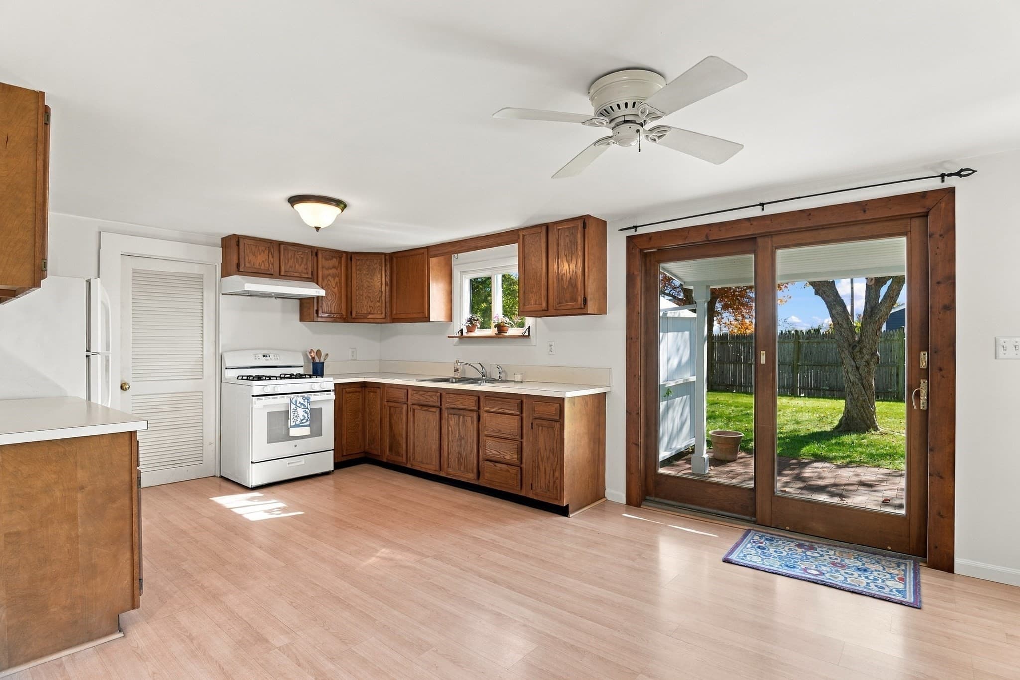 Single Family Residence at 18 Susan Drive, Billerica MA 01821, Billerica, photo 13 of 42