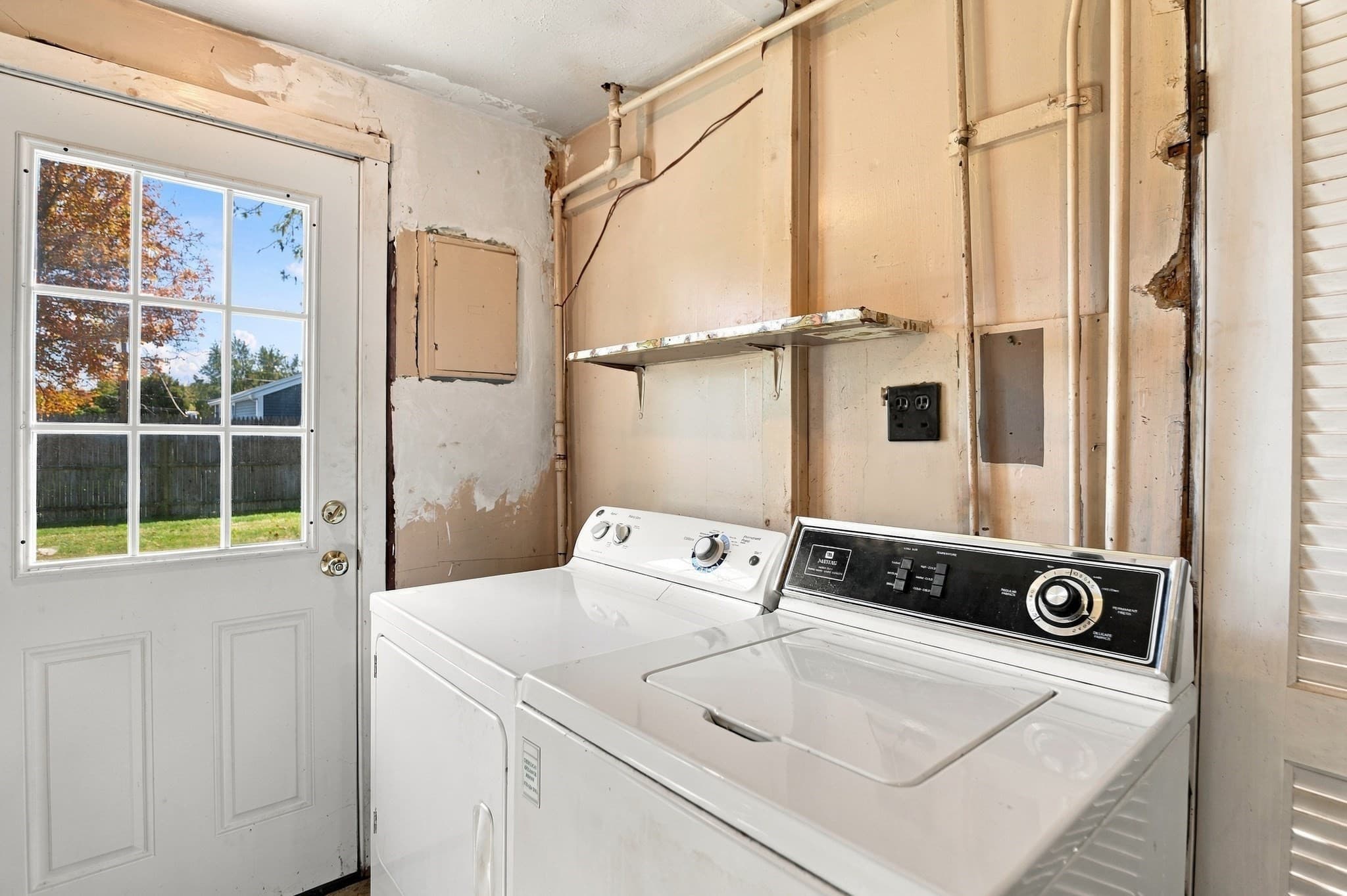 Single Family Residence at 18 Susan Drive, Billerica MA 01821, Billerica, photo 32 of 42