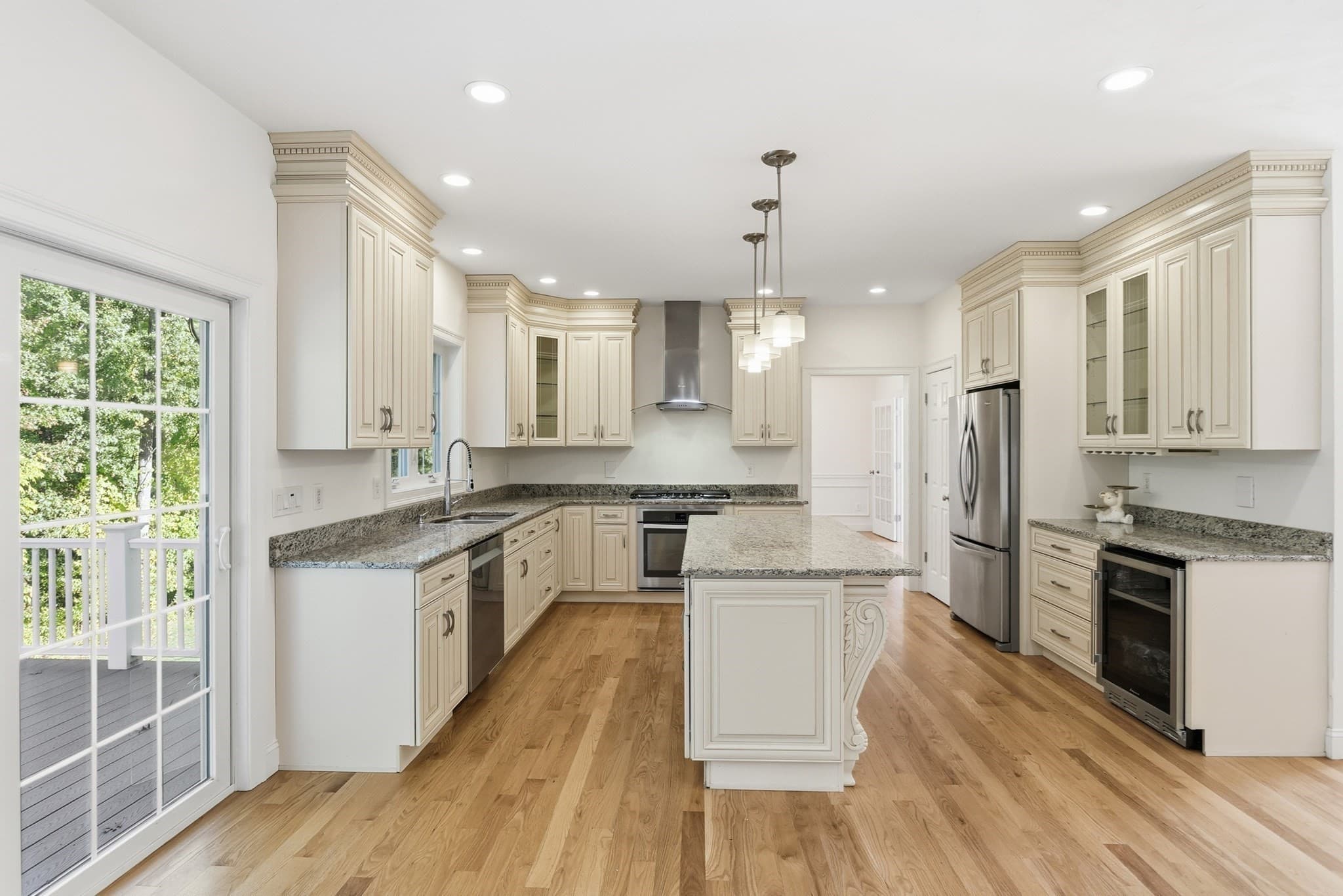 Single Family Residence at 27 Mcintosh Ln, Littleton MA 01460, photo 6 of 41