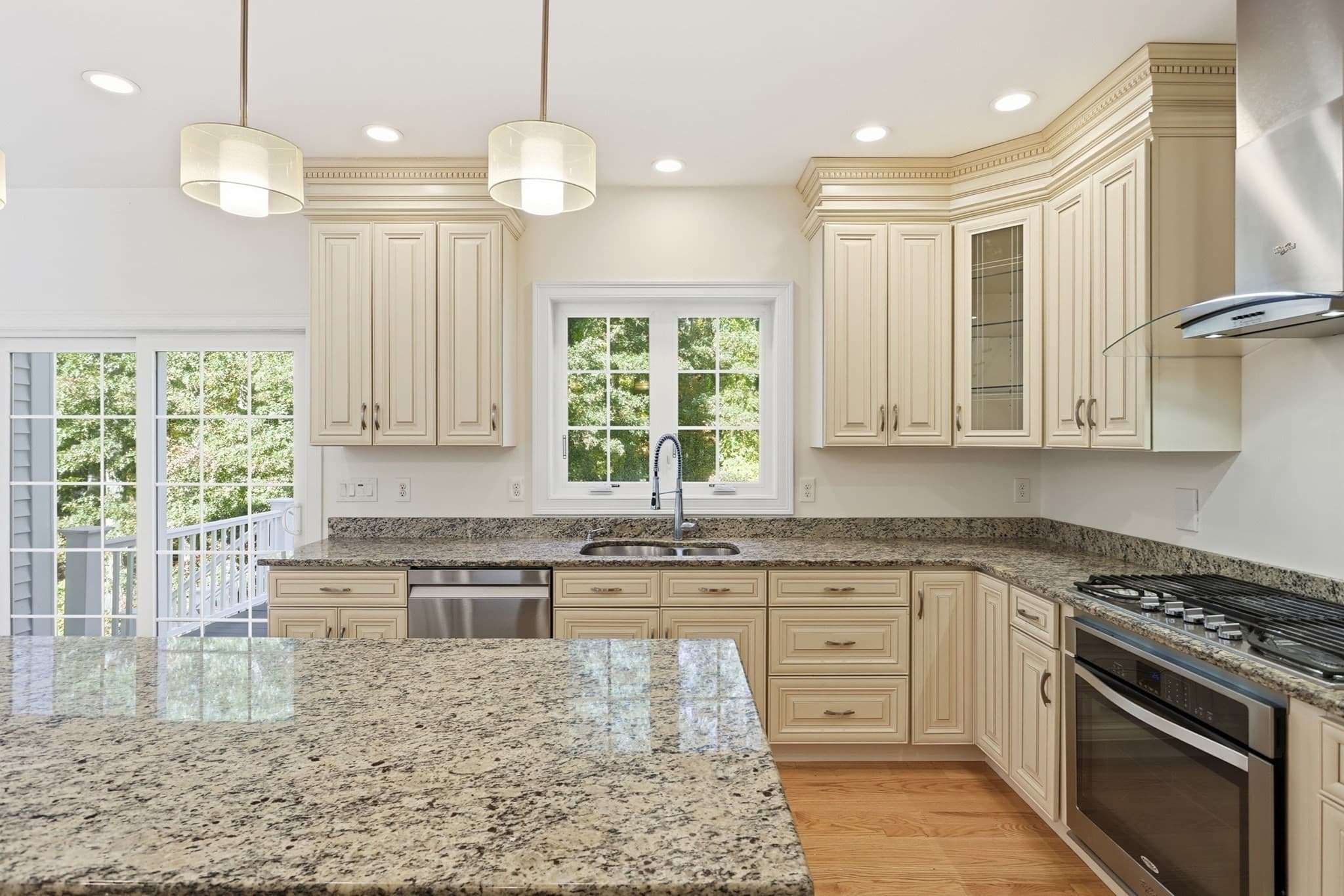 Single Family Residence at 27 Mcintosh Ln, Littleton MA 01460, photo 8 of 41