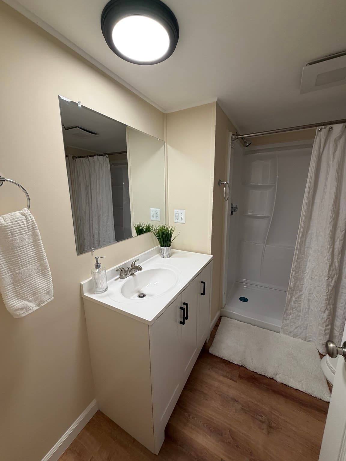 Mobile Home at 118 Emery Street, Palmer MA 01069, photo 10 of 16