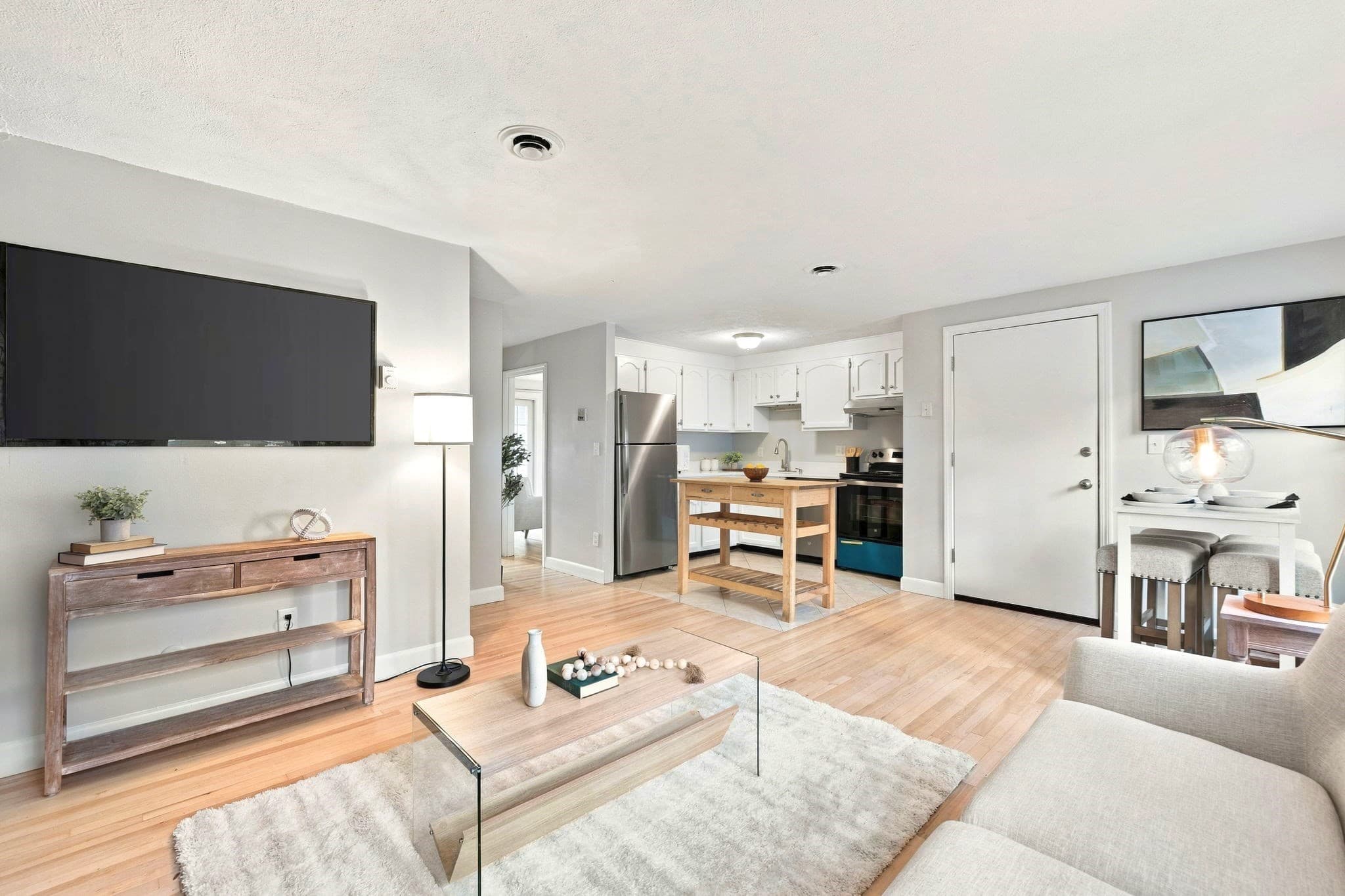Condominium at 32 Washington St # 1, Boston MA 02129, Boston, photo 2 of 14