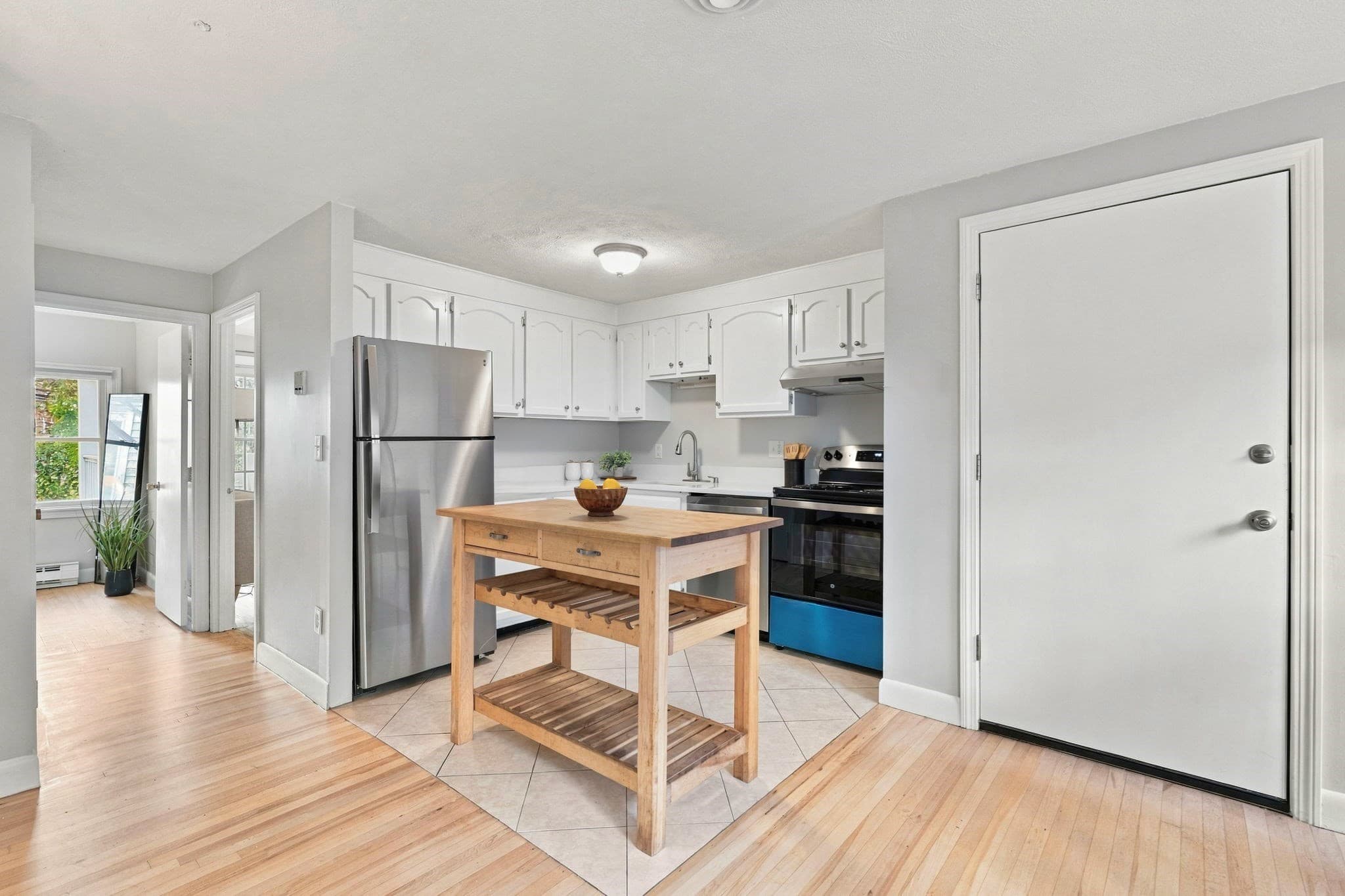 Condominium at 32 Washington St # 1, Boston MA 02129, Boston, photo 3 of 14