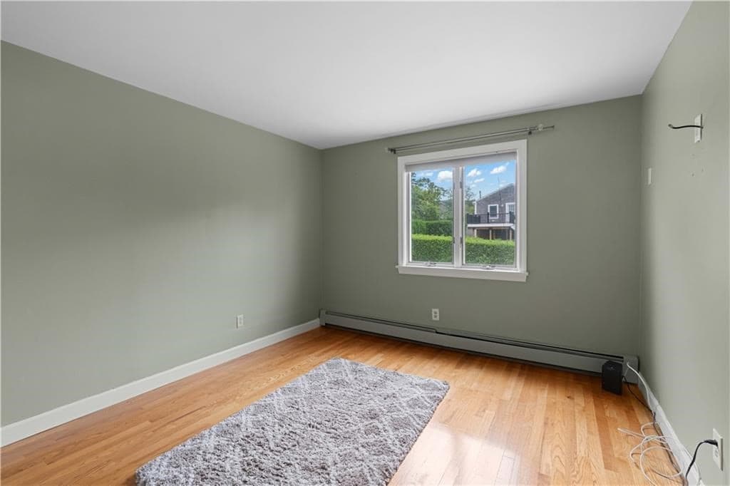 Single Family Residence at 6 Varnum, Bristol RI 02809, photo 17 of 32