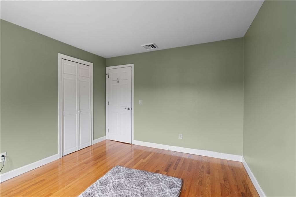 Single Family Residence at 6 Varnum, Bristol RI 02809, photo 16 of 32