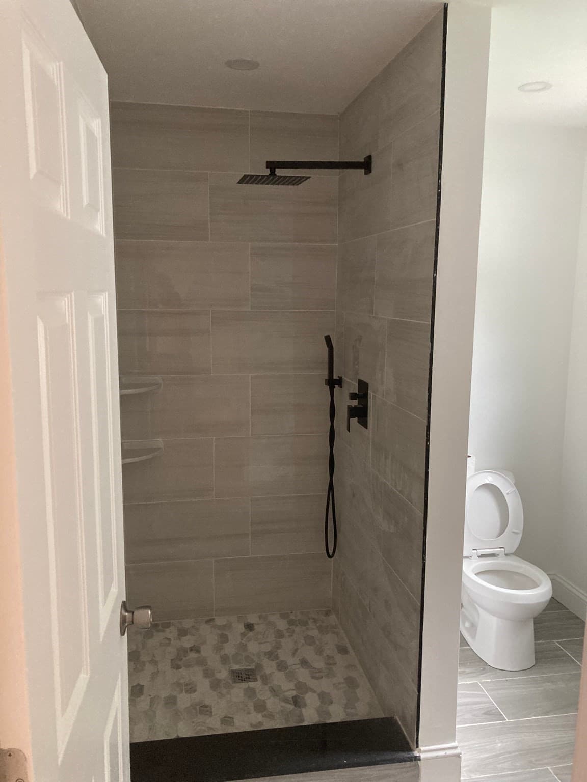 Single Family Residence at 279 Pearl St, Fitchburg MA 01420, photo 10 of 14