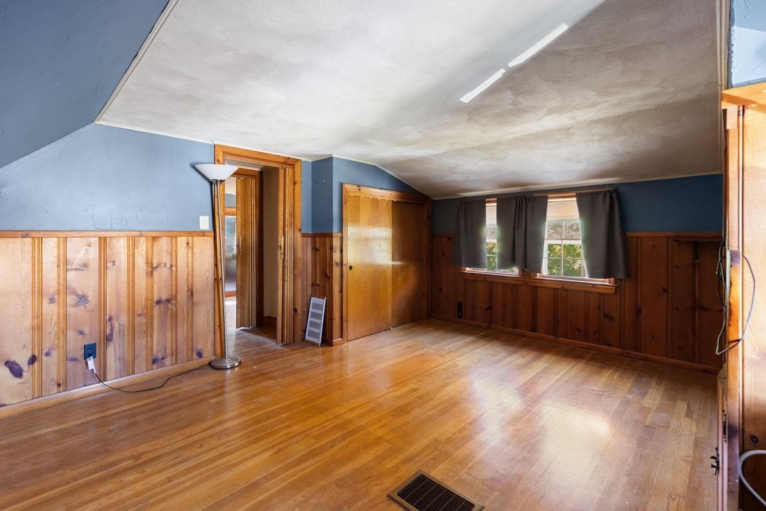 Single Family Residence at 25 Stanwood Road, Lynn MA 01904, Lynn, photo 19 of 26