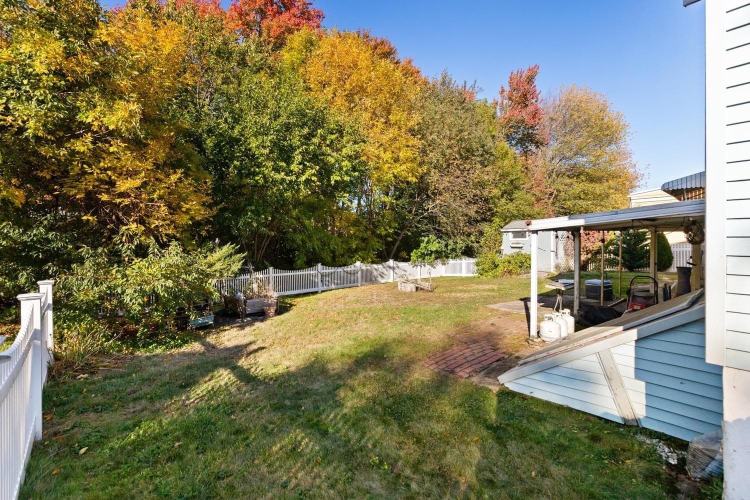 Single Family Residence at 25 Stanwood Road, Lynn MA 01904, Lynn, photo 25 of 26