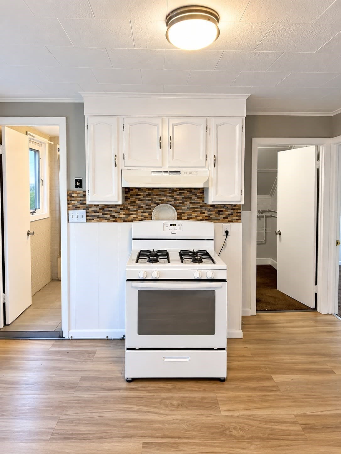 3 Family at 321-323 Lawrence St, Lowell MA 01850, Lowell, photo 10 of 30