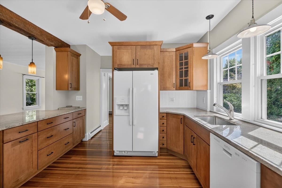 Single Family Residence at 26 Homecrest St, Longmeadow MA 01106, photo 9 of 38