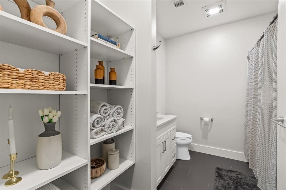 Condominium at 246 Athens Street # 1, Boston MA 02127, Boston, photo 16 of 25